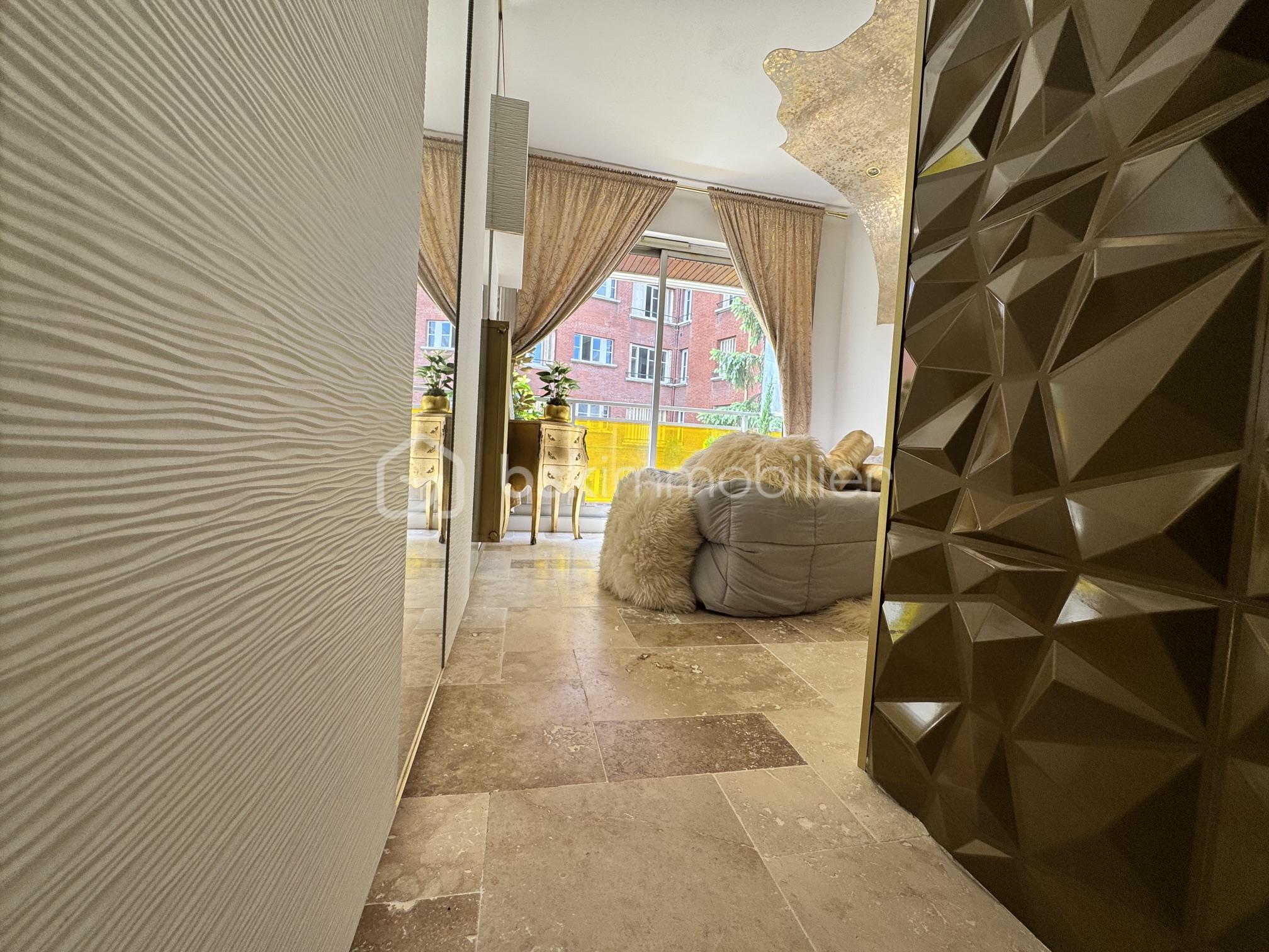 Chambre 2 couloir.jpg