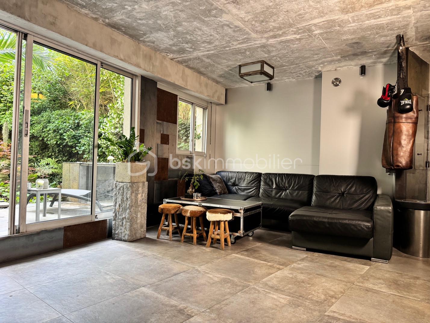 Living vue sur le jardin 2.jpg