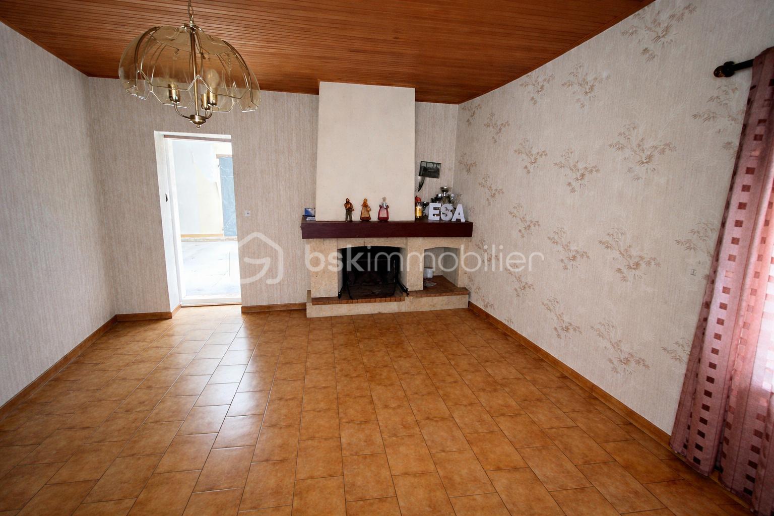 Corps de ferme de 180 m² - 4D3D6E02-0A25-4791-9707-9D14FC61E11A.png