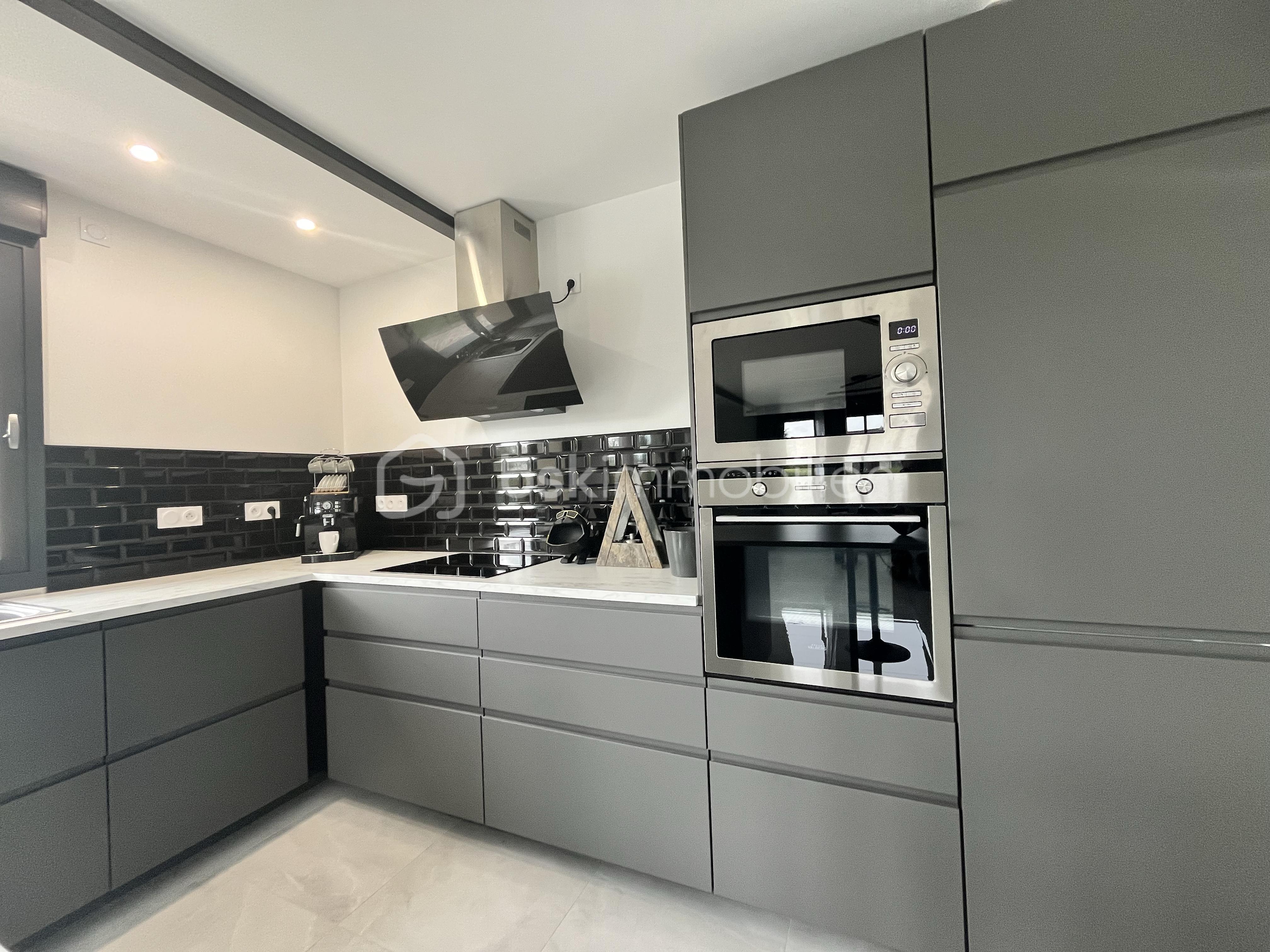 Maison contemporaine de 104 m² - tempImageRpPMjr.png