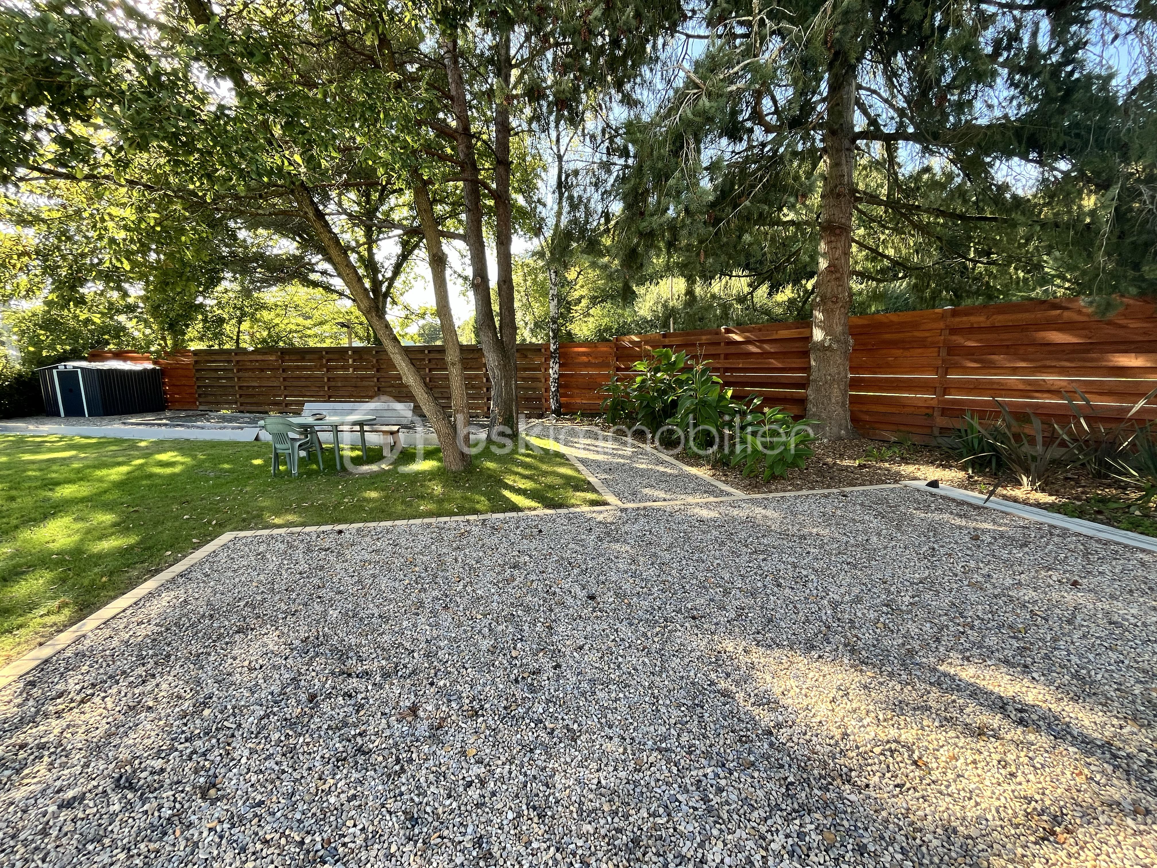 Maison contemporaine de 104 m² - tempImagelLs5T9.png