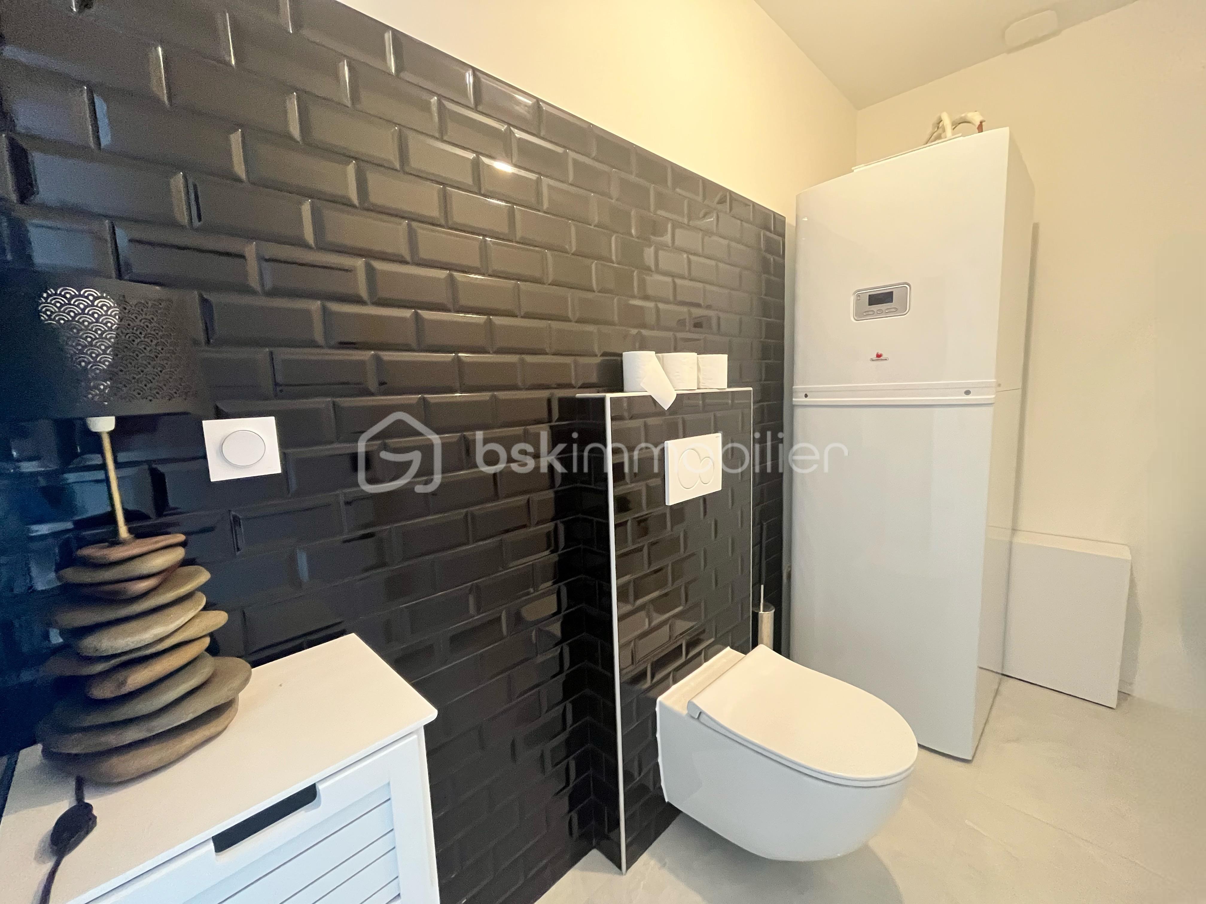 Maison contemporaine de 104 m² - snapedit_1757752498978.jpg