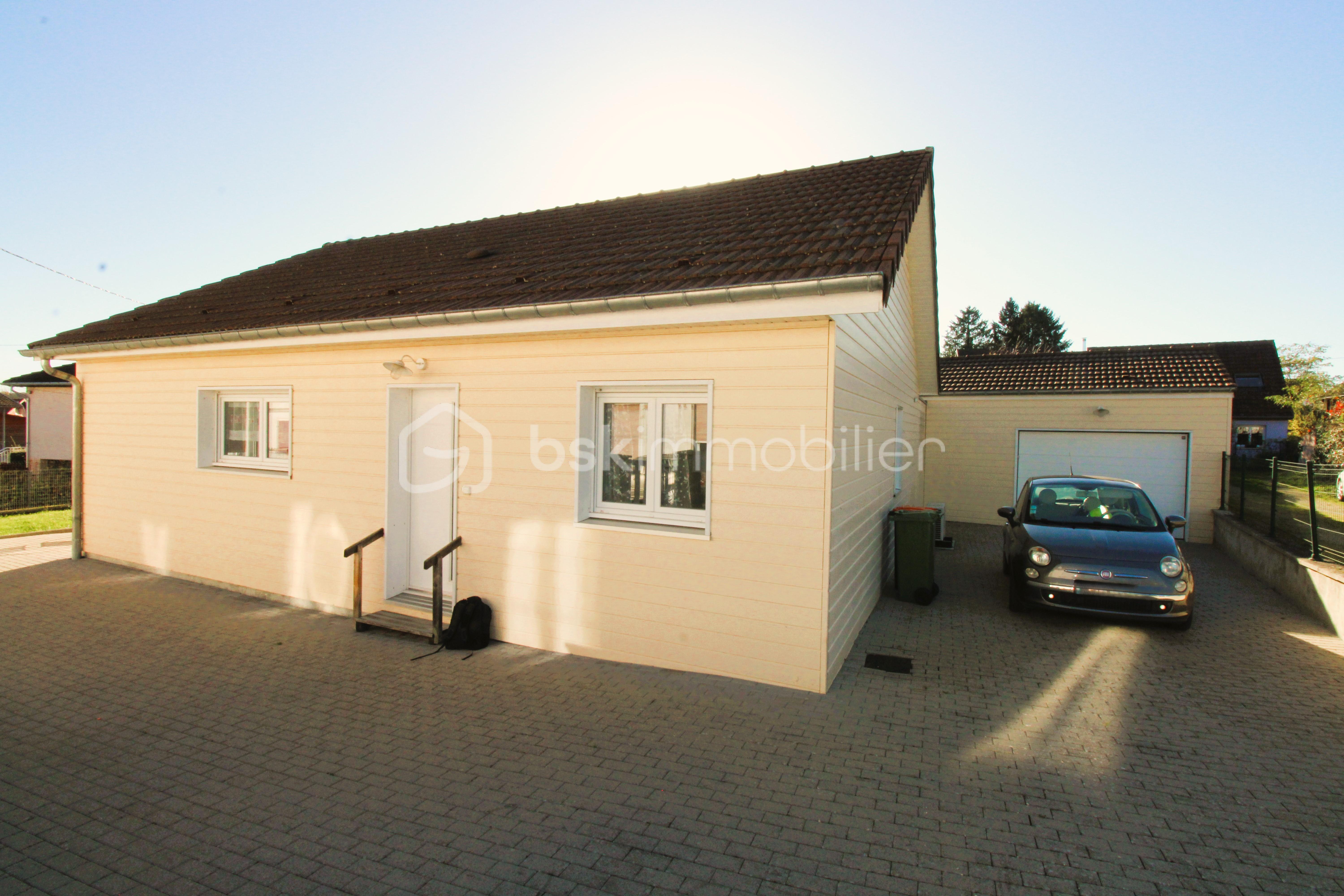 Maison de 100 m² - FACADE AVANT V1.JPG