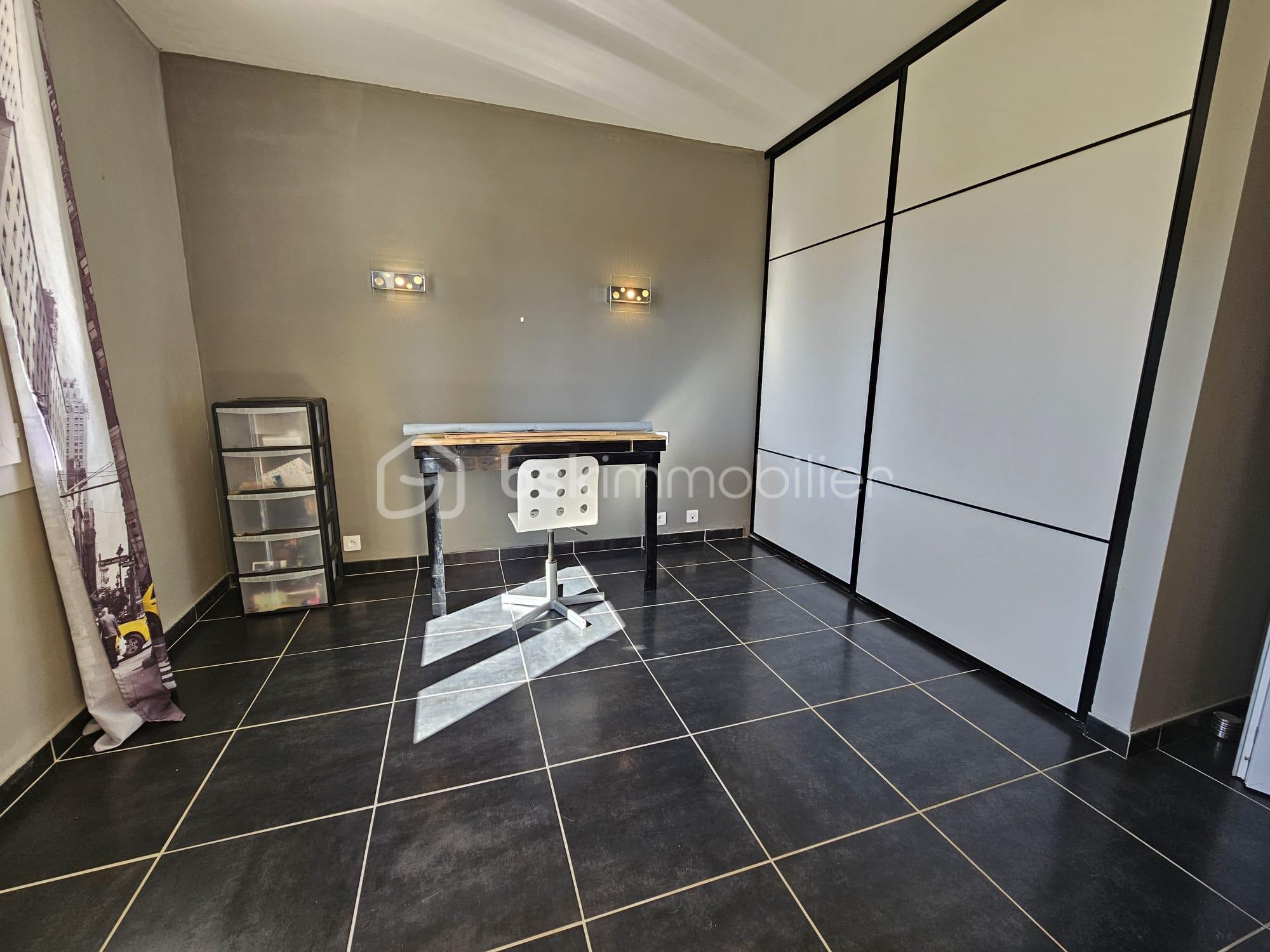 Maison de 150 m² - chambre 2.jpeg