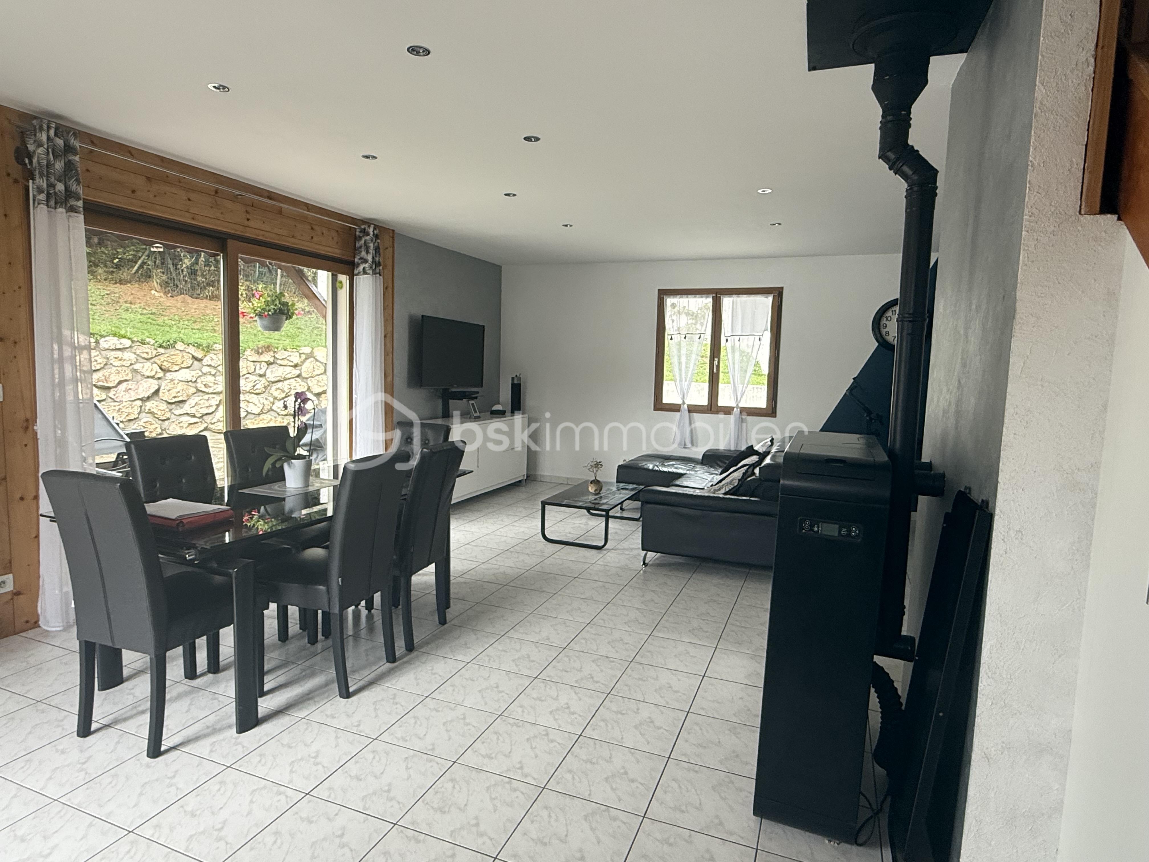 Villa de 98 m² - sam salon 1800.jpeg