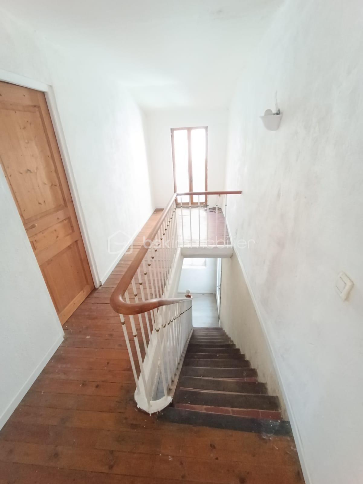 Maison de 133,10 m² - Escaliers 2.jpeg