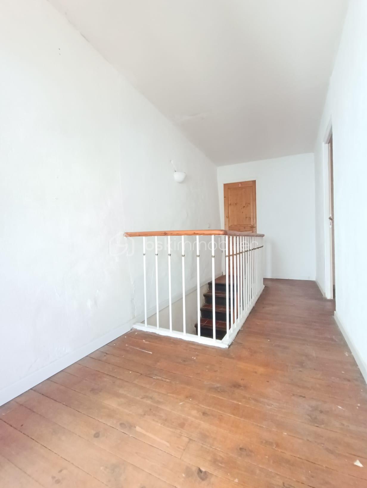Maison de 133,10 m² - Escaliers.jpeg