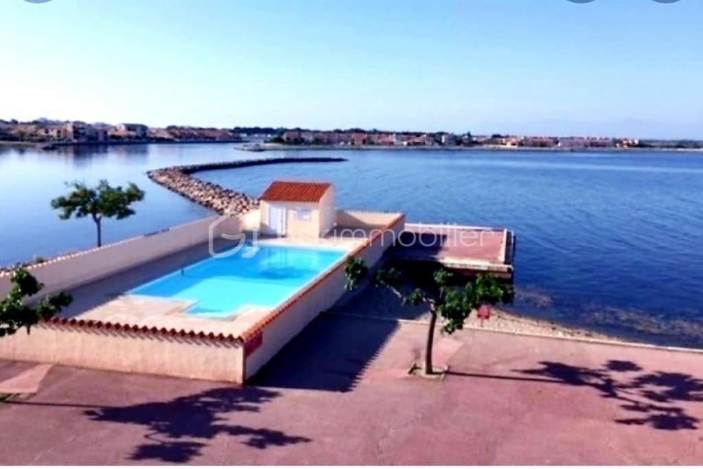 Appartement de 22 m² - piscine pointe vermeille.jpg