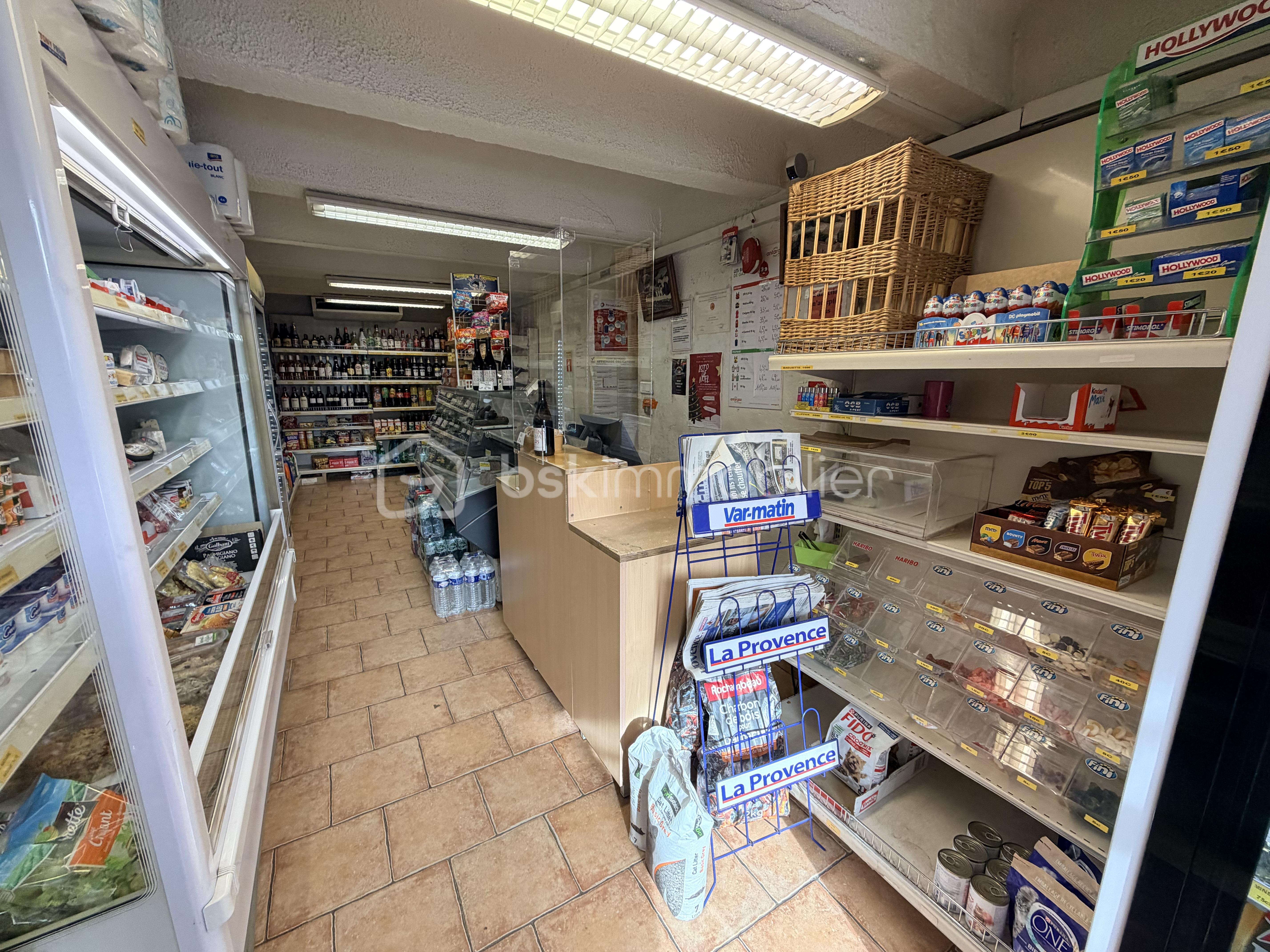 Tout le magasin.jpg