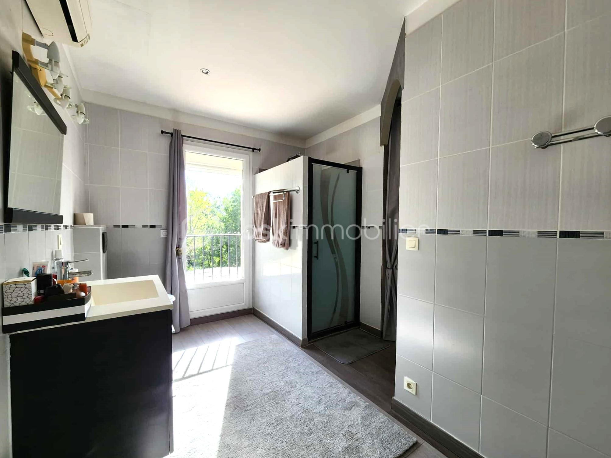 Villa de 183 m² - 5dbf32f3-b1ce-4b81-a653-2ea0b0e27050.jpg