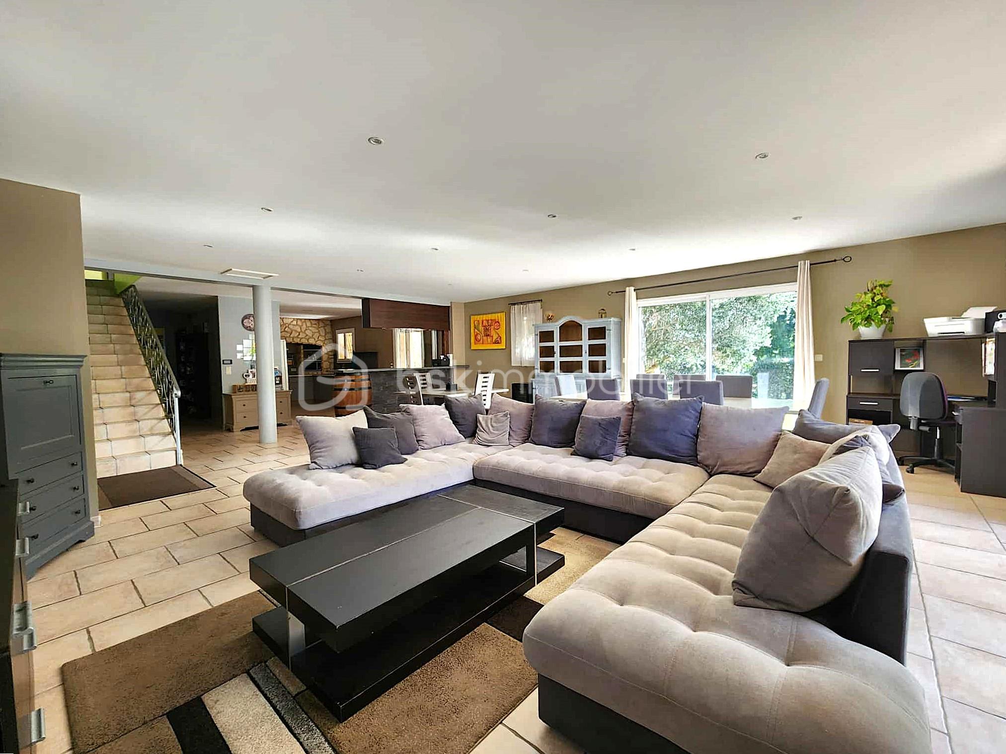 Villa de 183 m² - 8df9e436-0e6a-47bf-b13c-273c37501d20.jpg