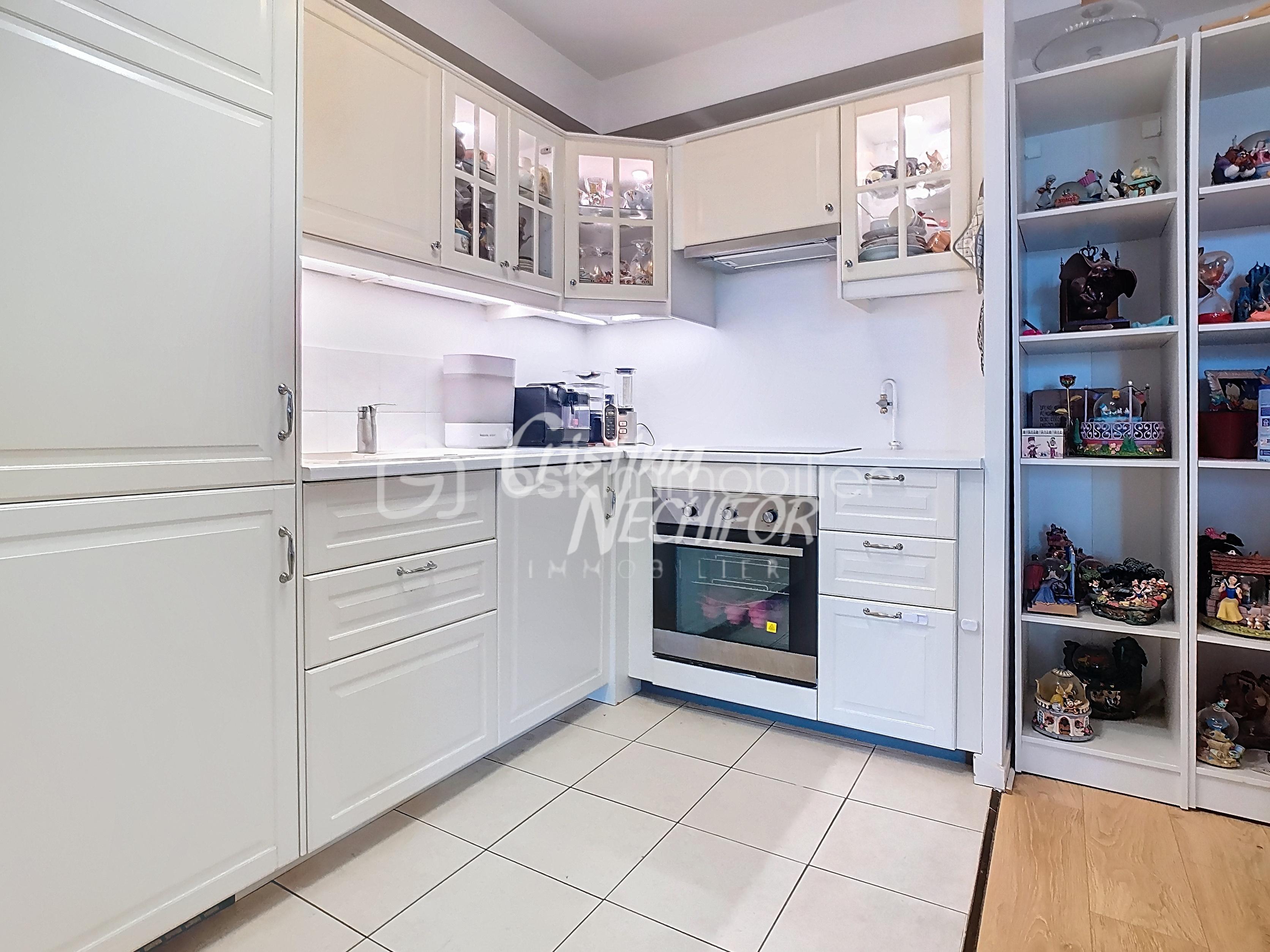 Appartement de 45 m² - castel_00006.jpg