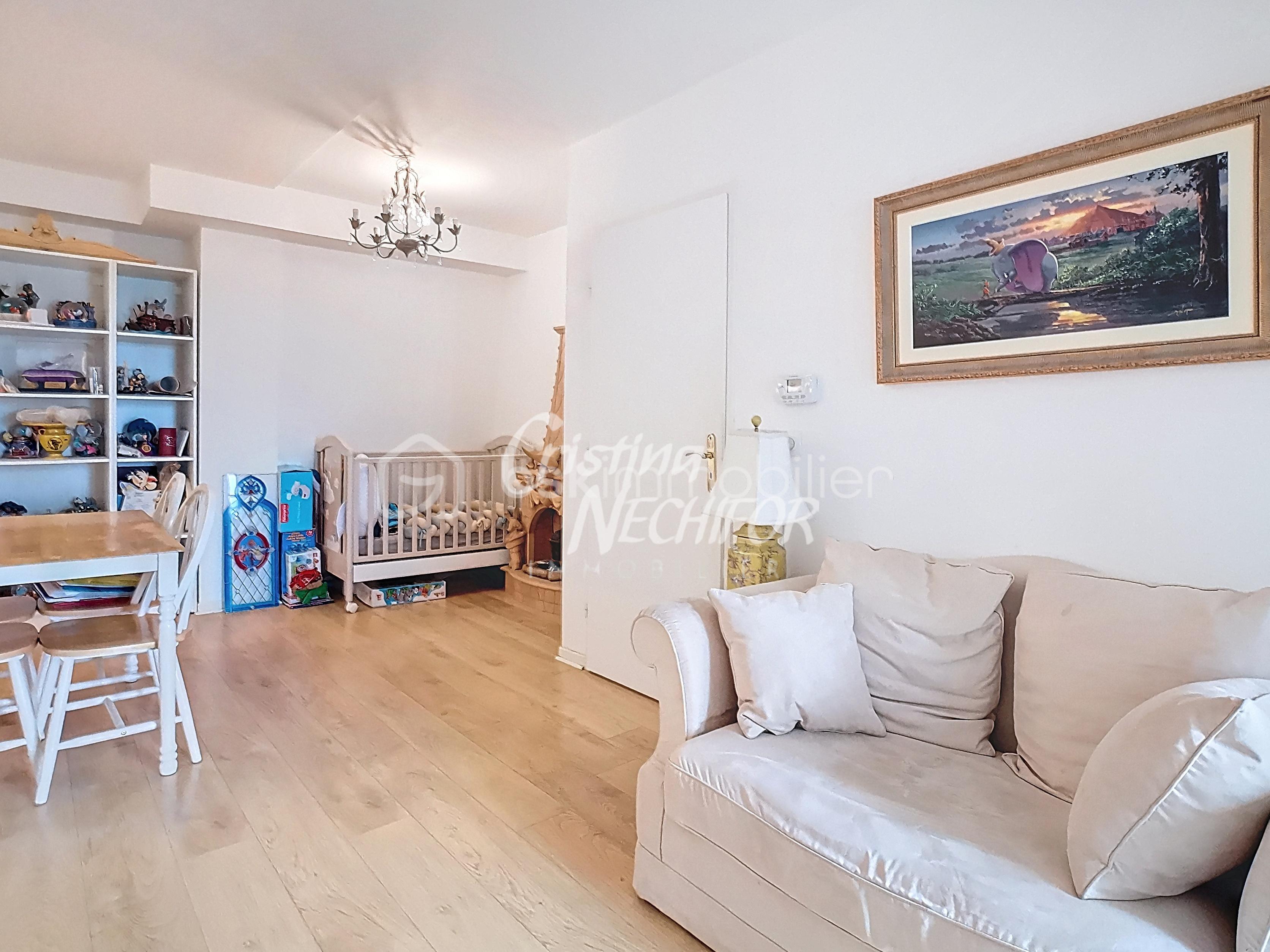 Appartement de 45 m² - castel_00011.jpg