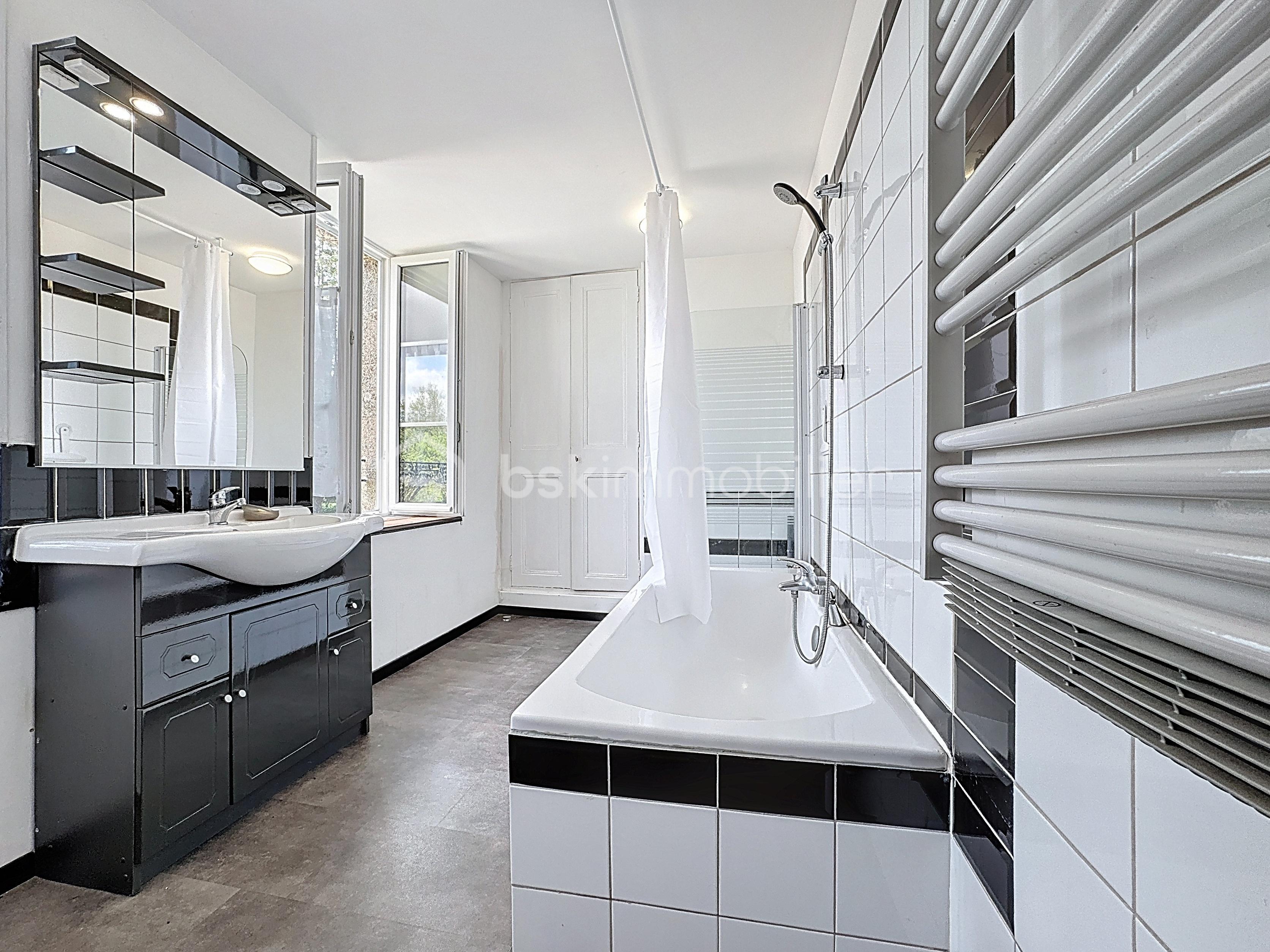 Maison de 355 m² - osmont_00023_97ae867.jpg