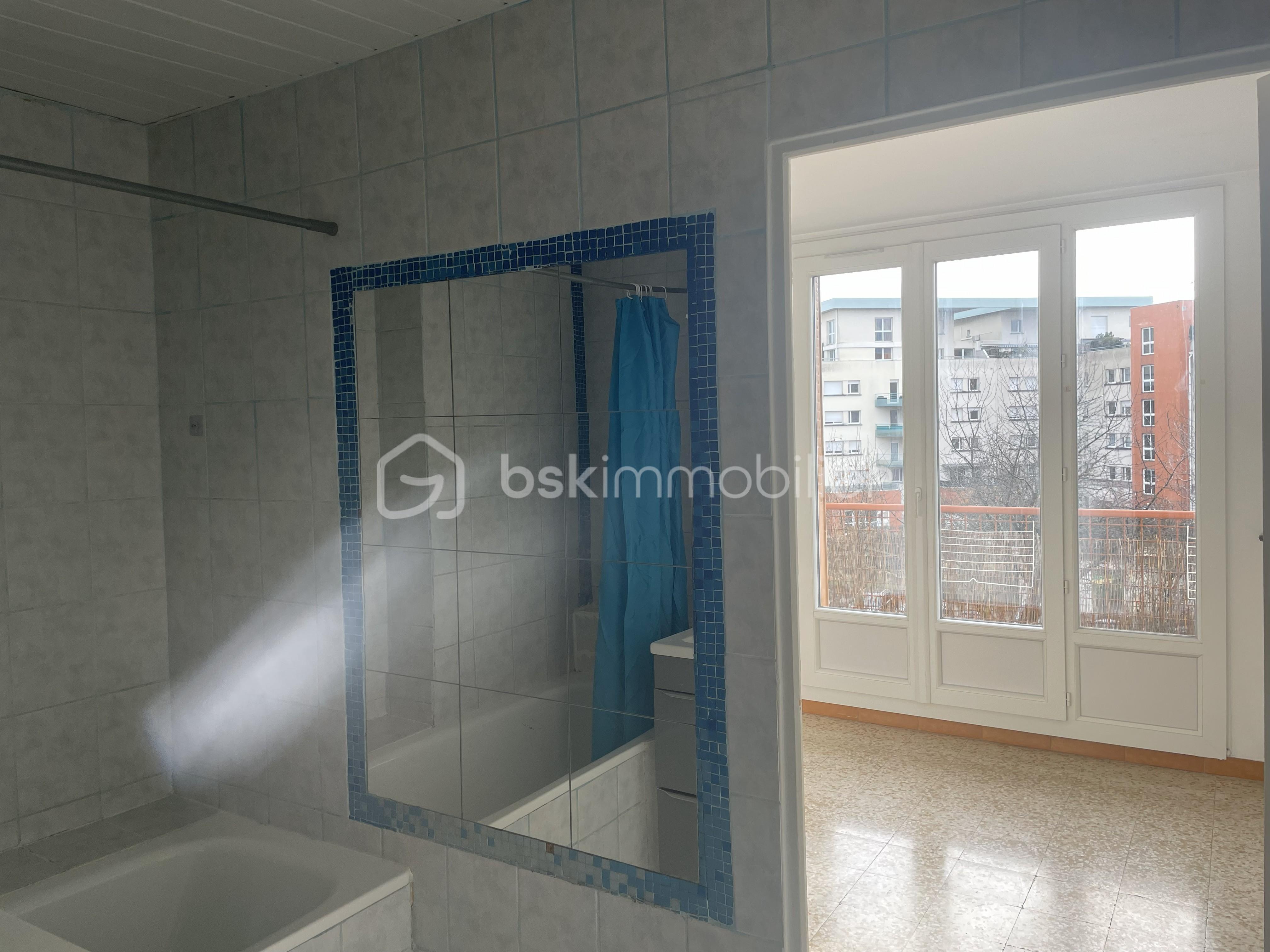 Appartement de 66,54 m² - Chbr 1 + SDB.jpg