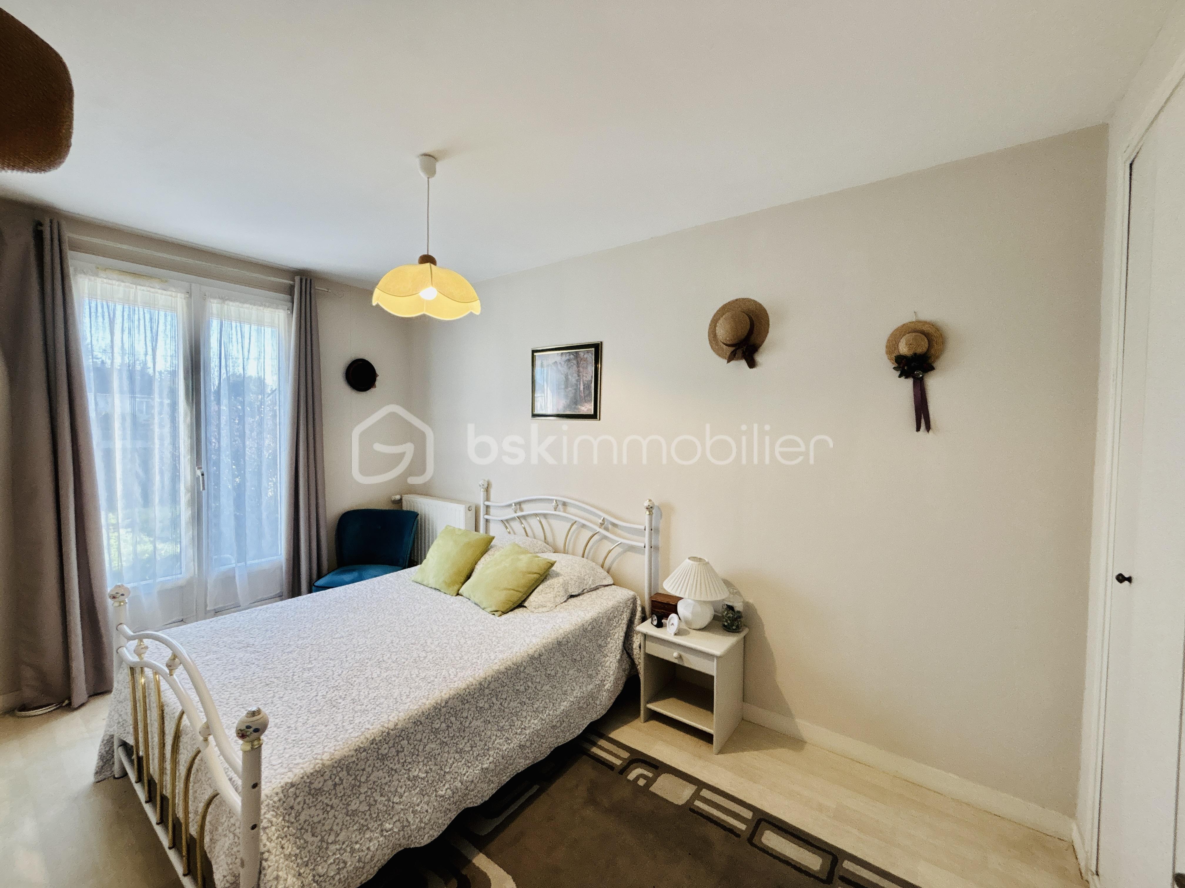 Maison de 100 m² - DJI_20251120_121344_568.jpg