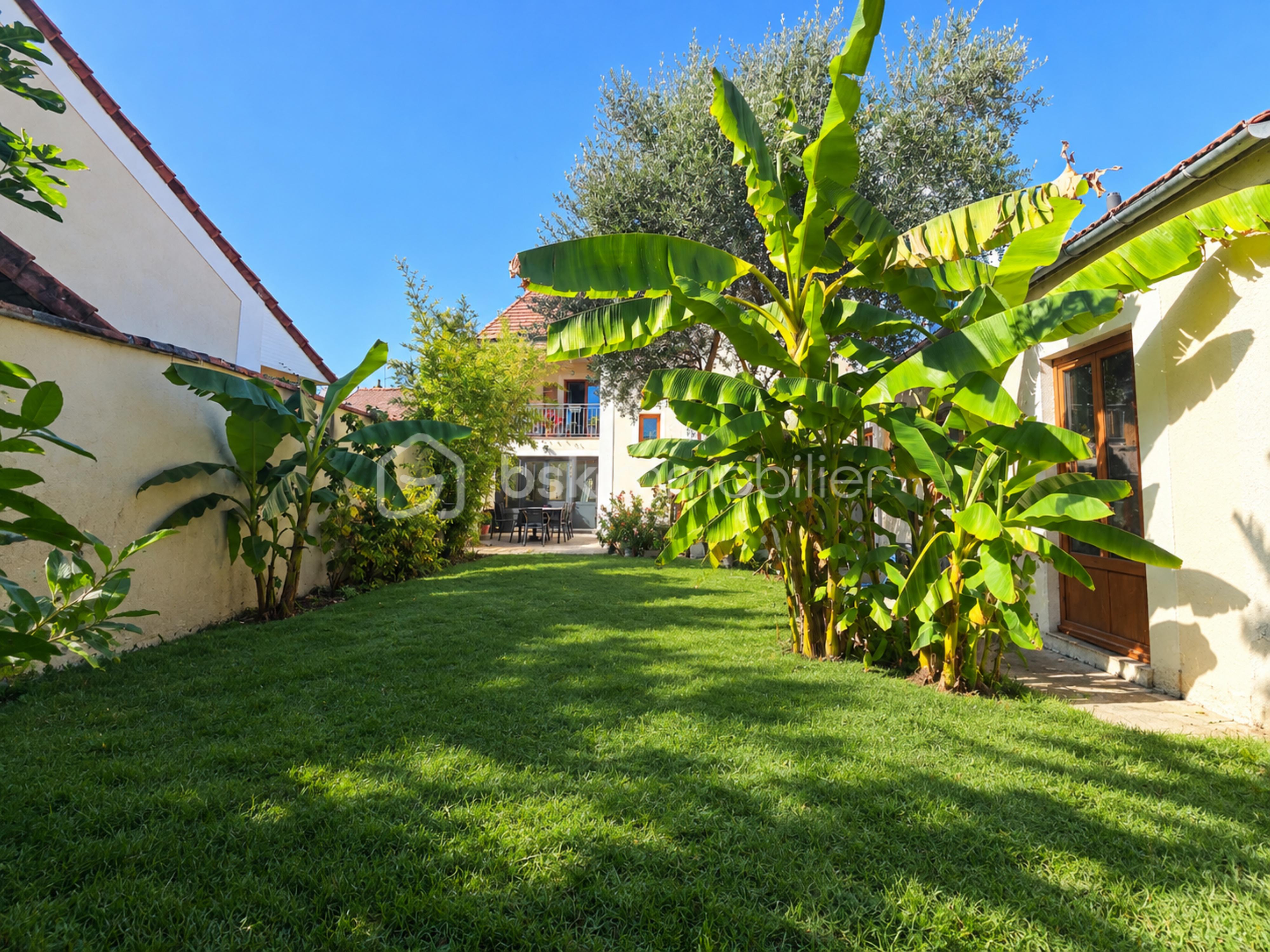 Maison 8 pièces 160 m² · à Pontcarre · 160 m² · 424 000 €
