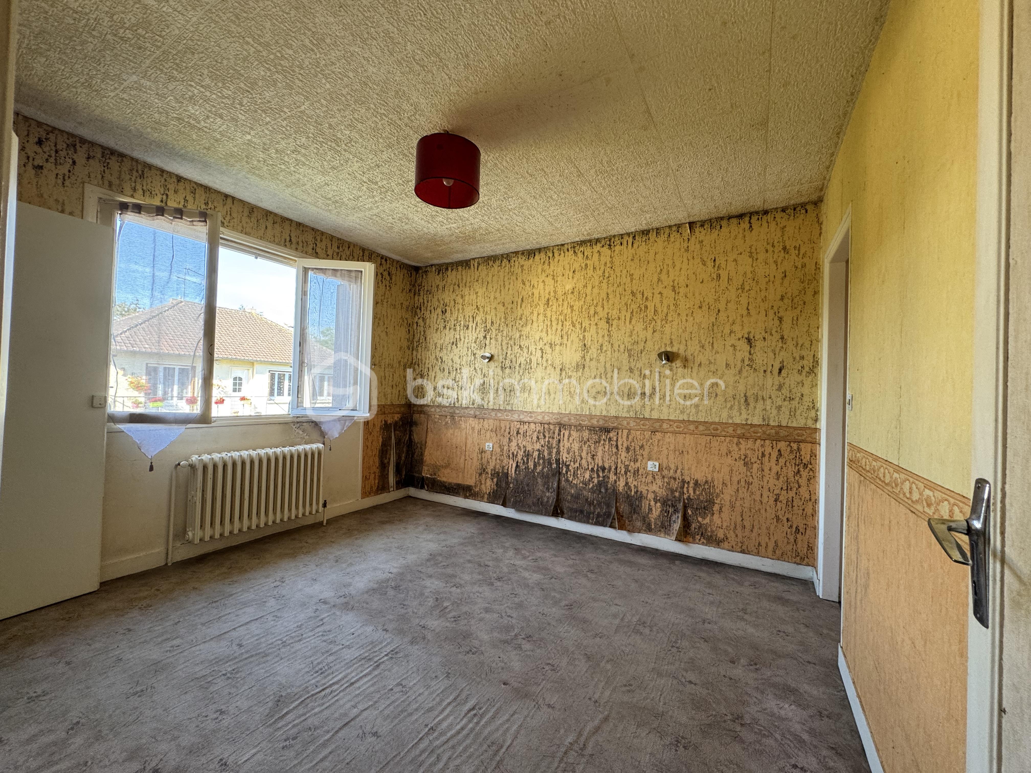 Maison en pierre de 111 m² - chambre rdc 1.jpeg