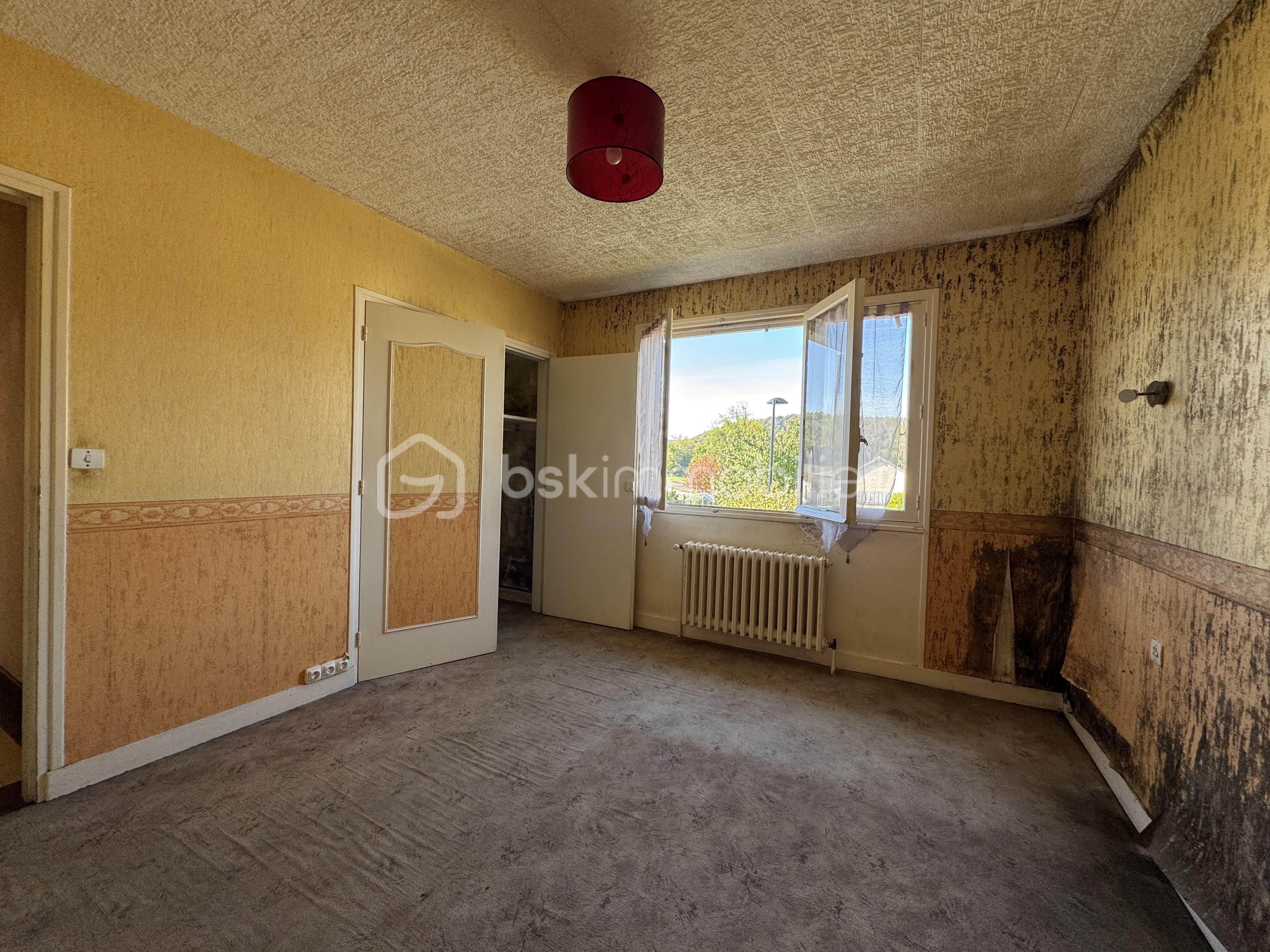 Maison en pierre de 111 m² - chambre rdc.jpeg