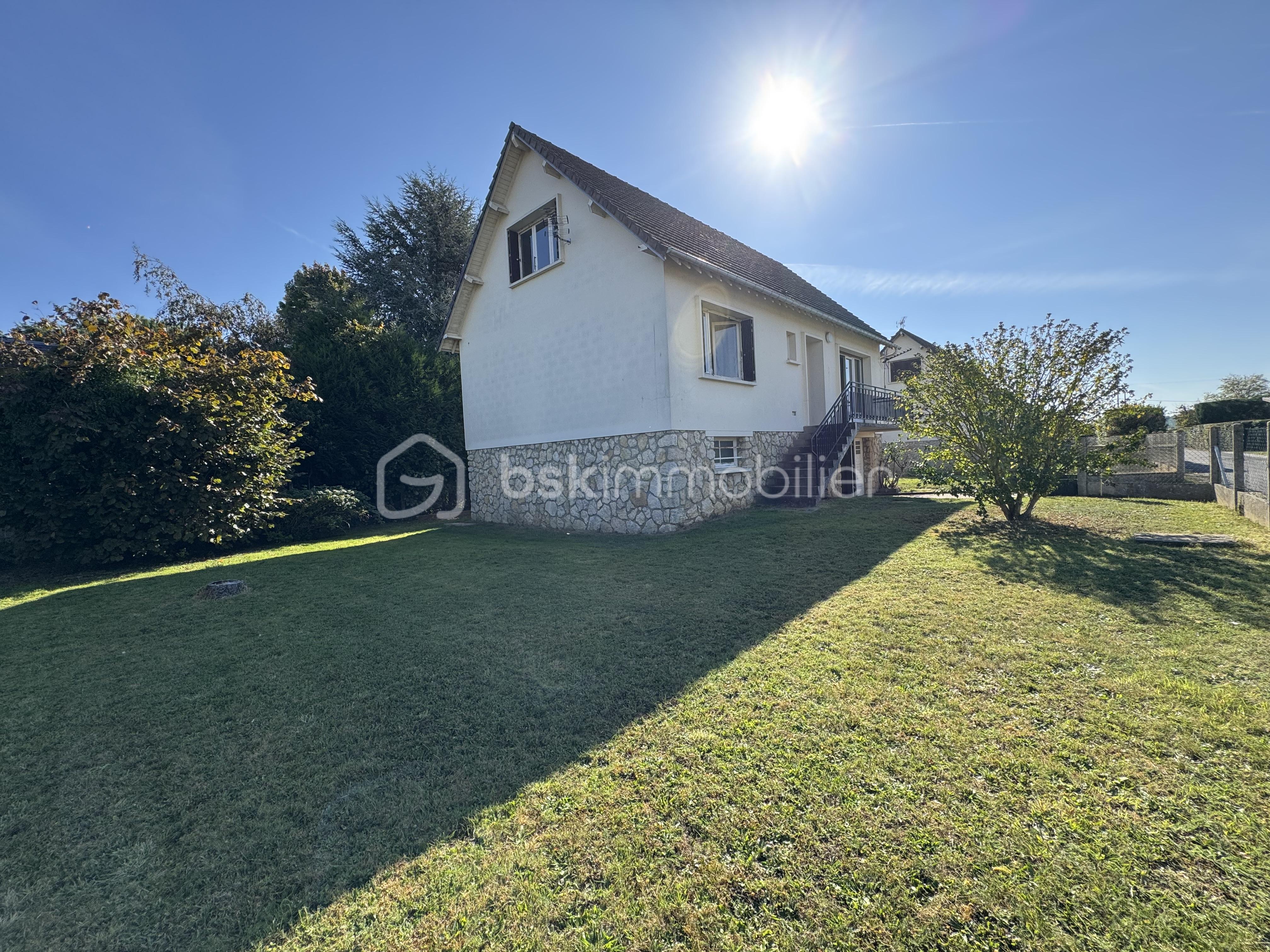 Maison en pierre de 111 m² - maison coté gauche.jpeg