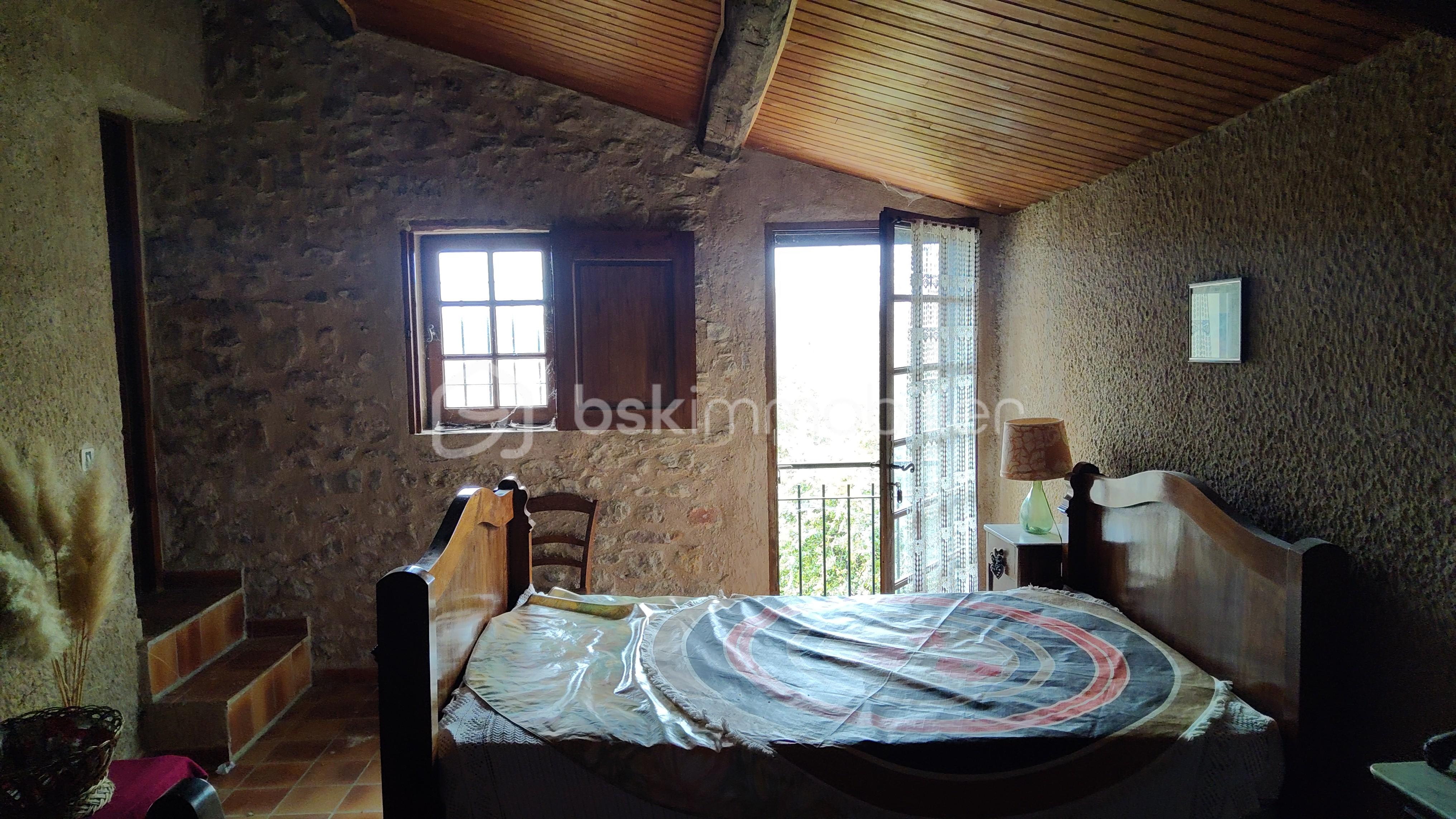 chambre 3 côté ouest.jpg