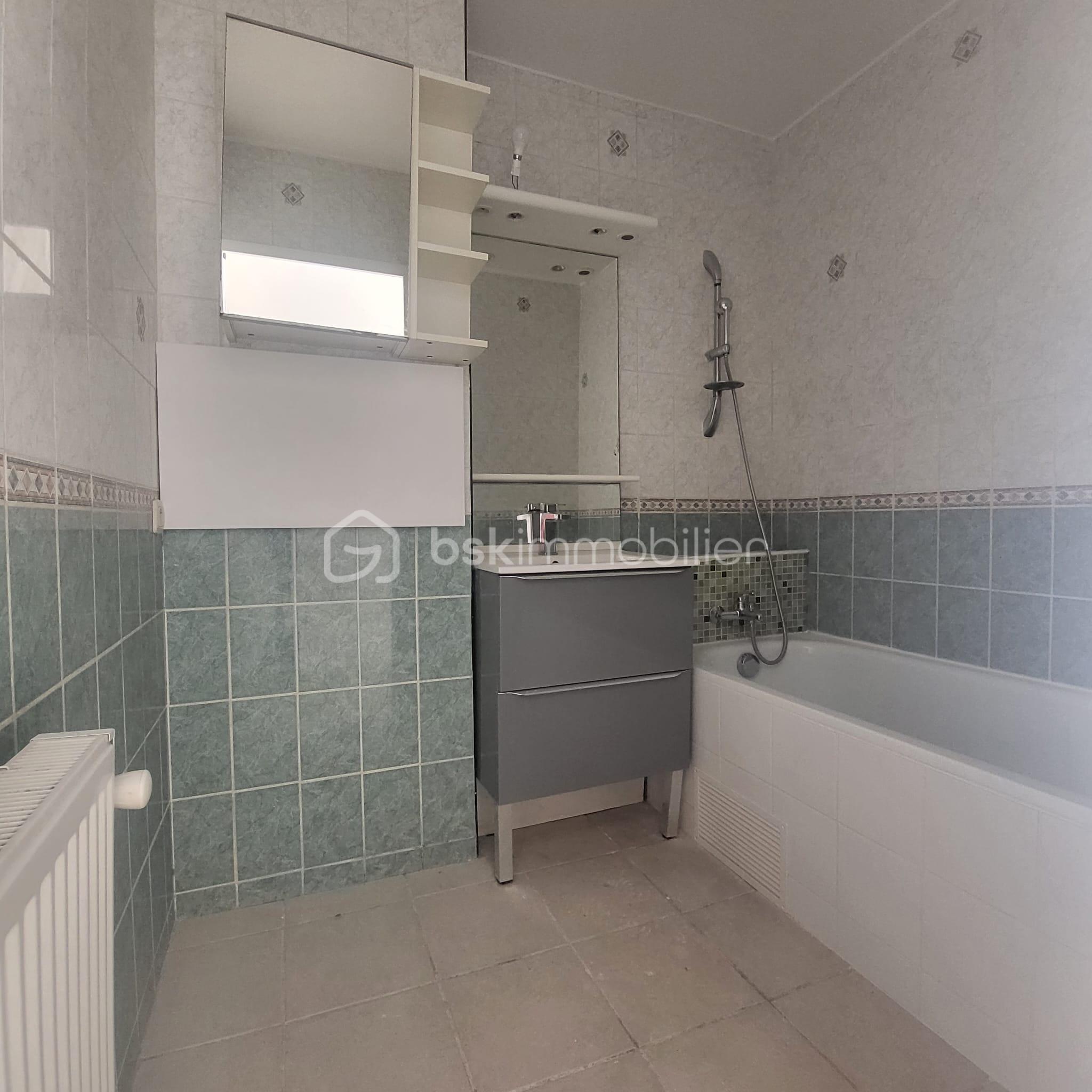 Appartement de 63 m² - salle de bains.jpeg