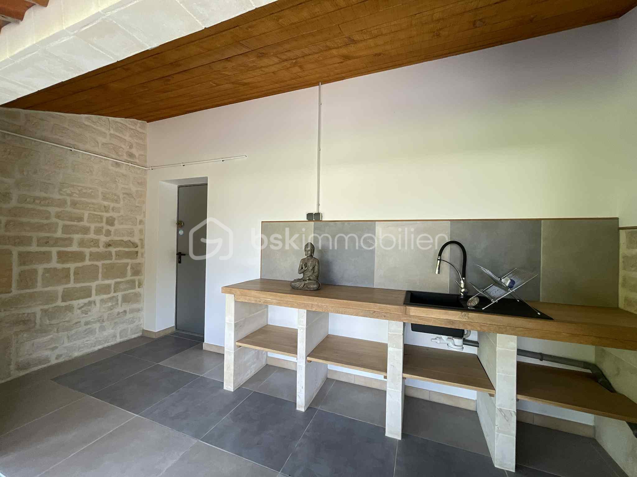 Maison de 225 m² - cuisine été.jfif