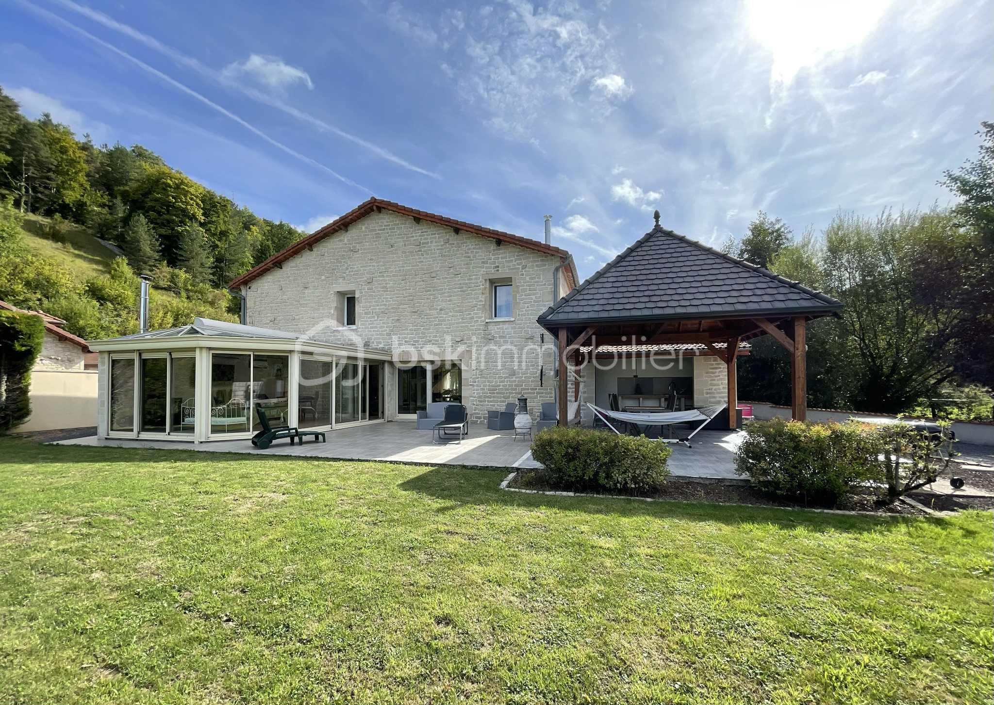 Maison de 225 m² - façade derrière.jfif