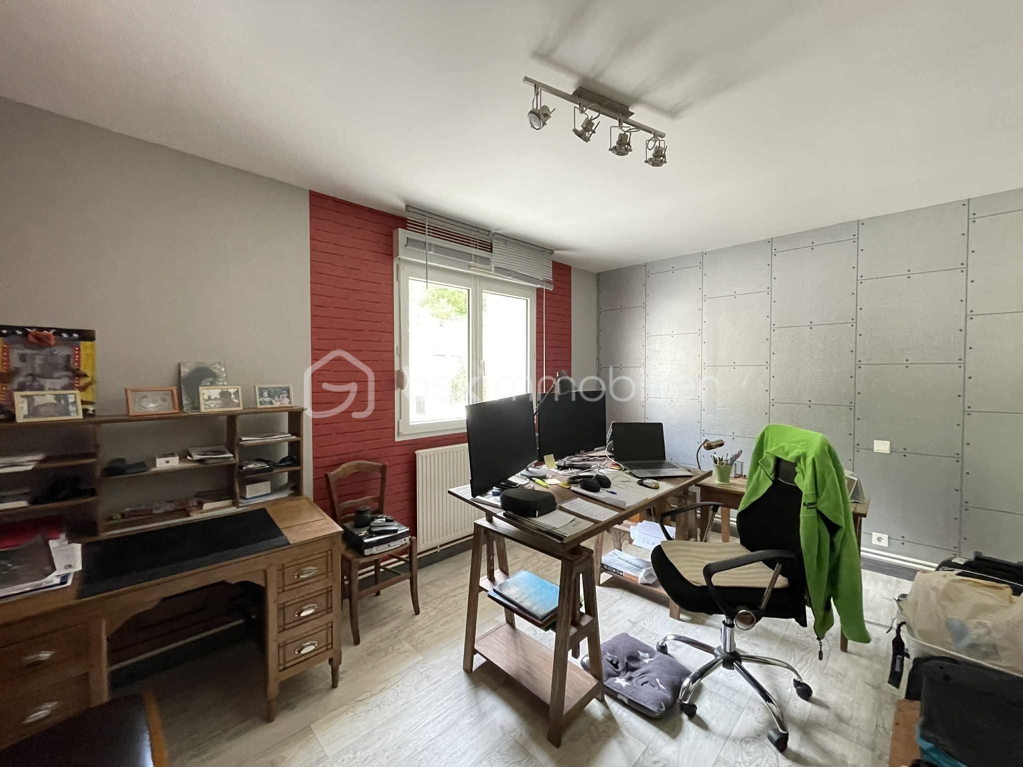 Maison de 225 m² - chambre 2.jfif