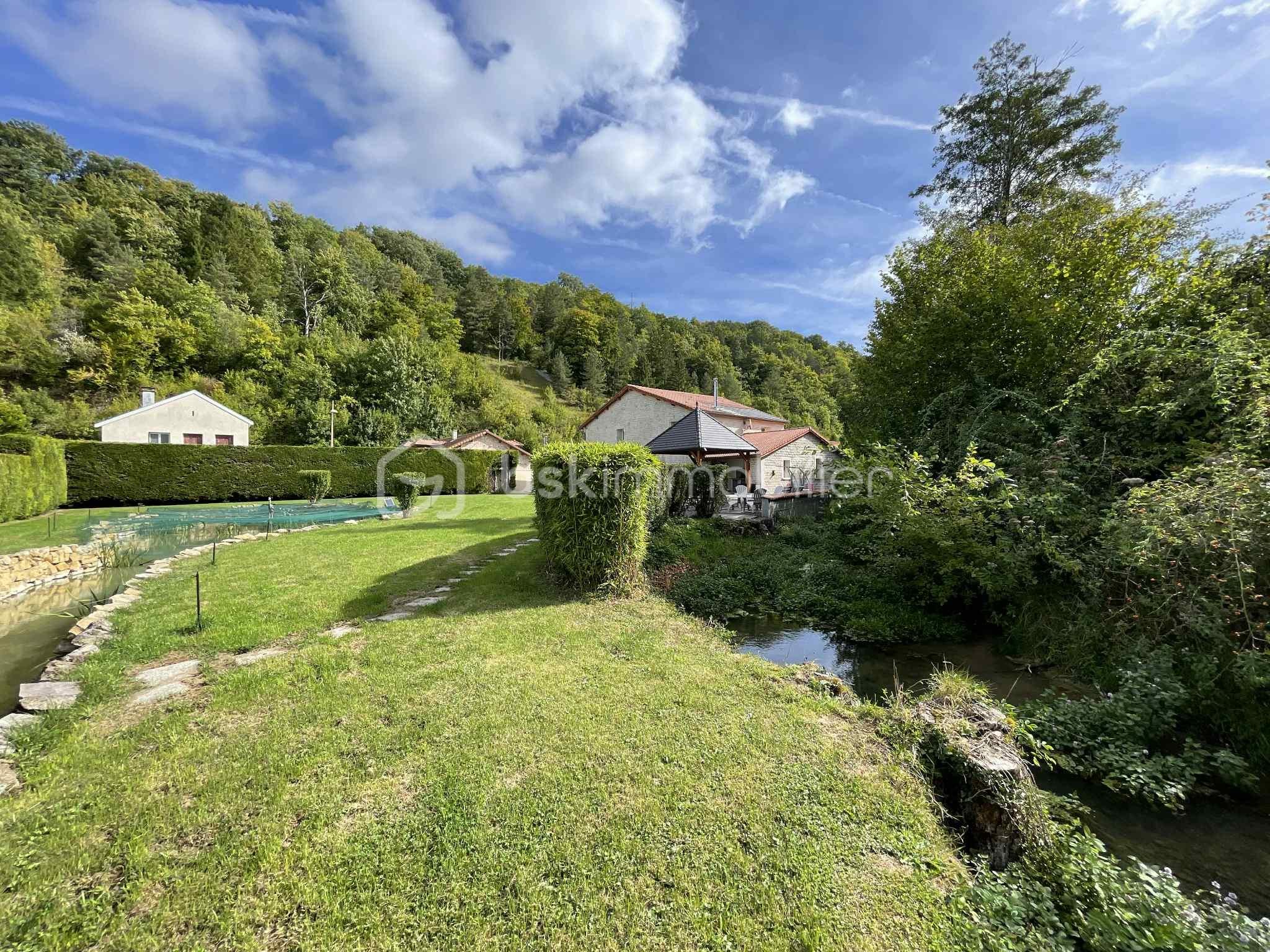 Maison de 225 m² - rivière.jfif