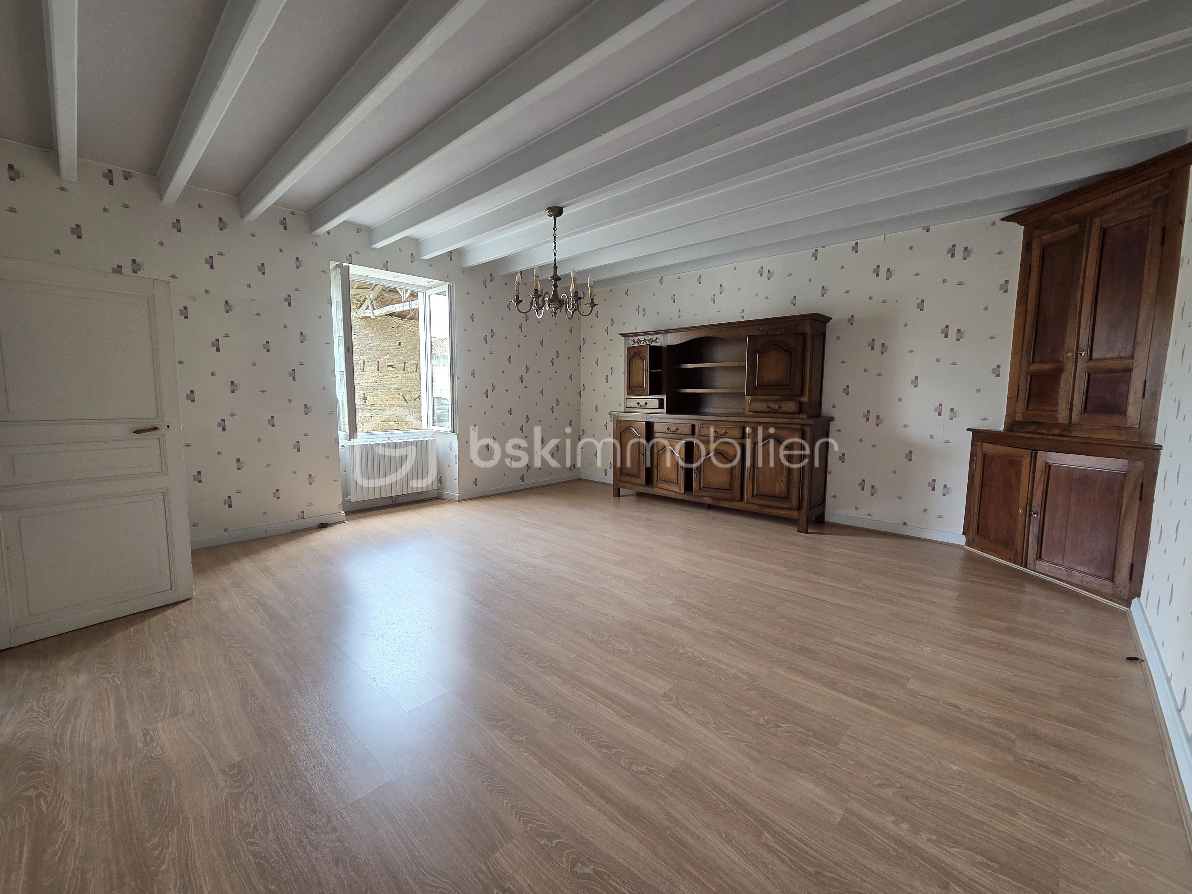 Maison de maitre de 210 m² - salon 1.jpg