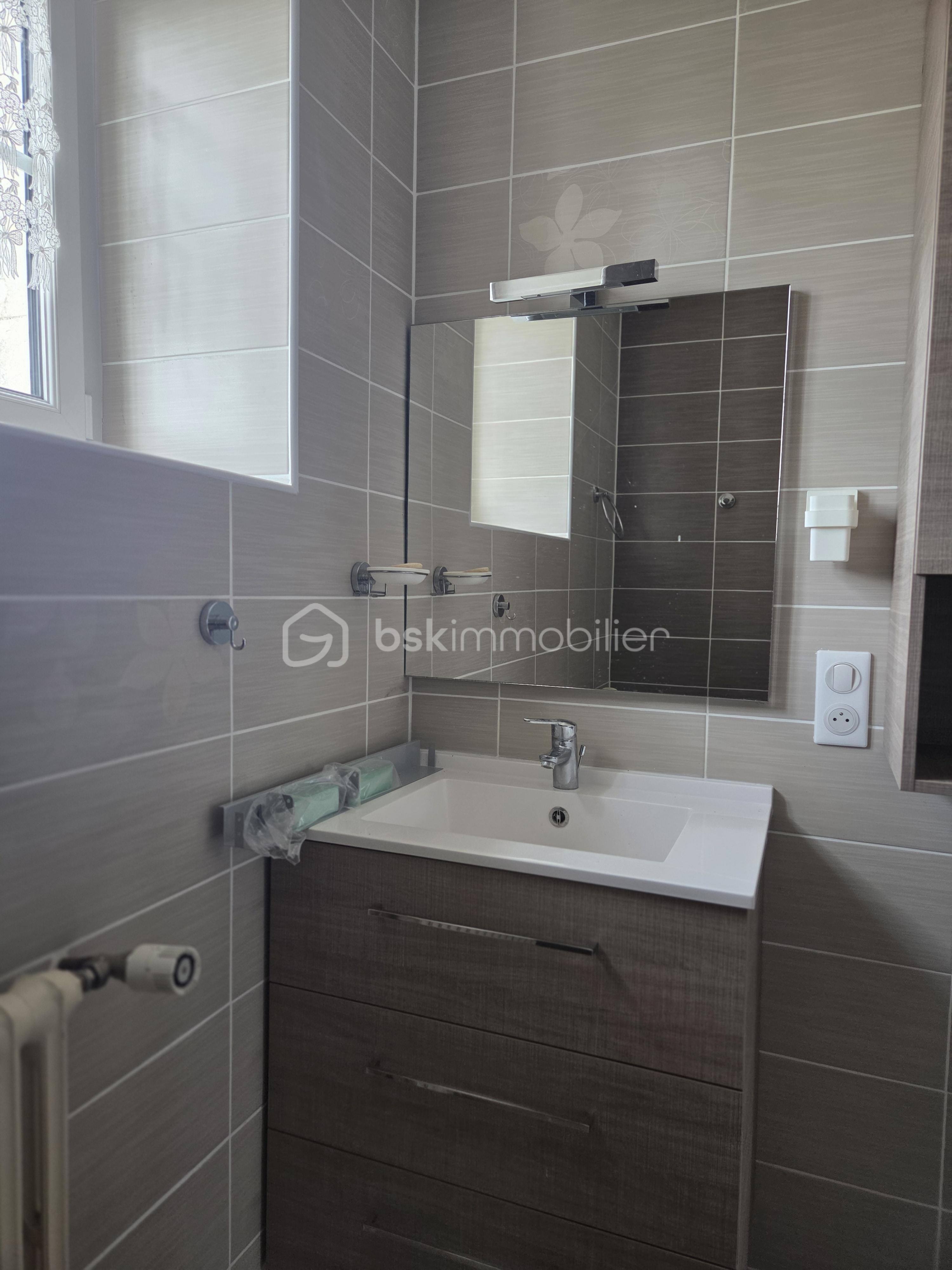 Maison de maitre de 210 m² - SDB 2.jpg