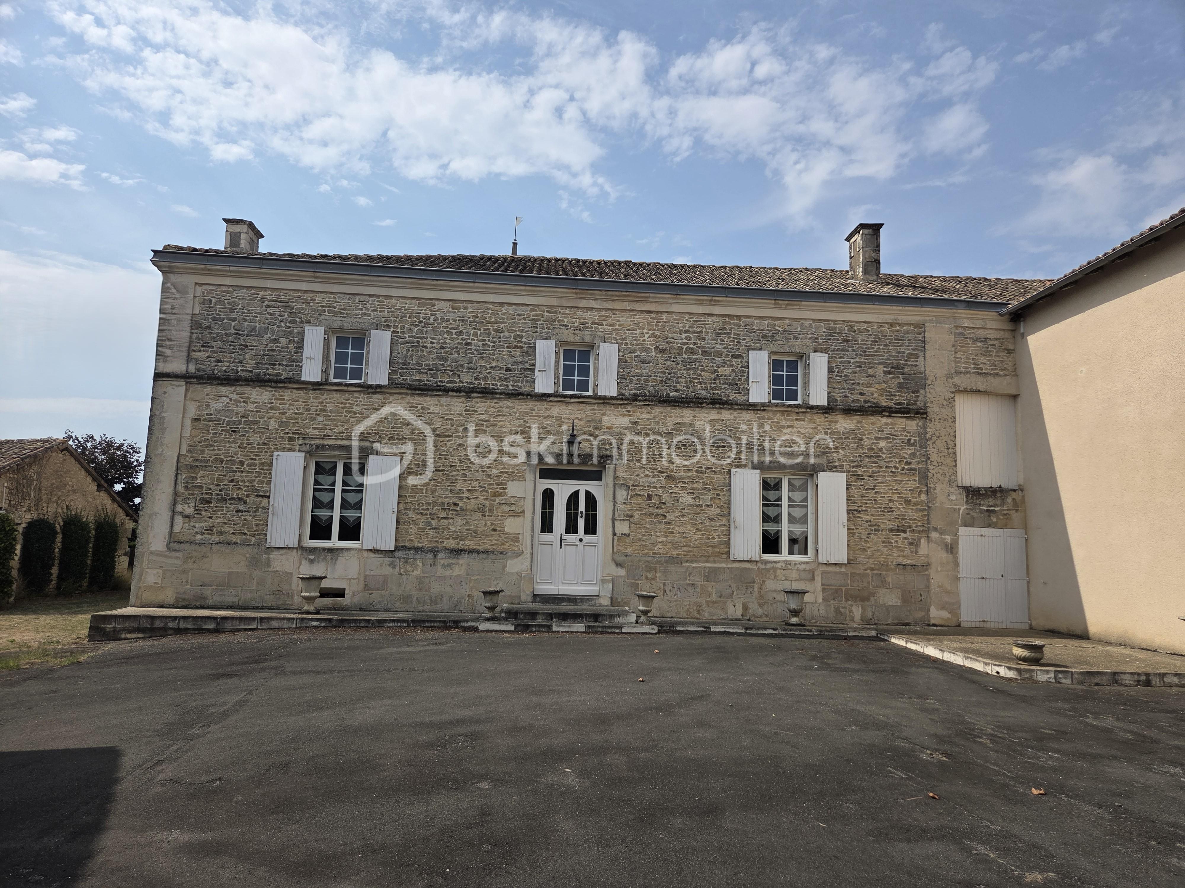 Maison de maitre de 210 m² - facade 6.jpg