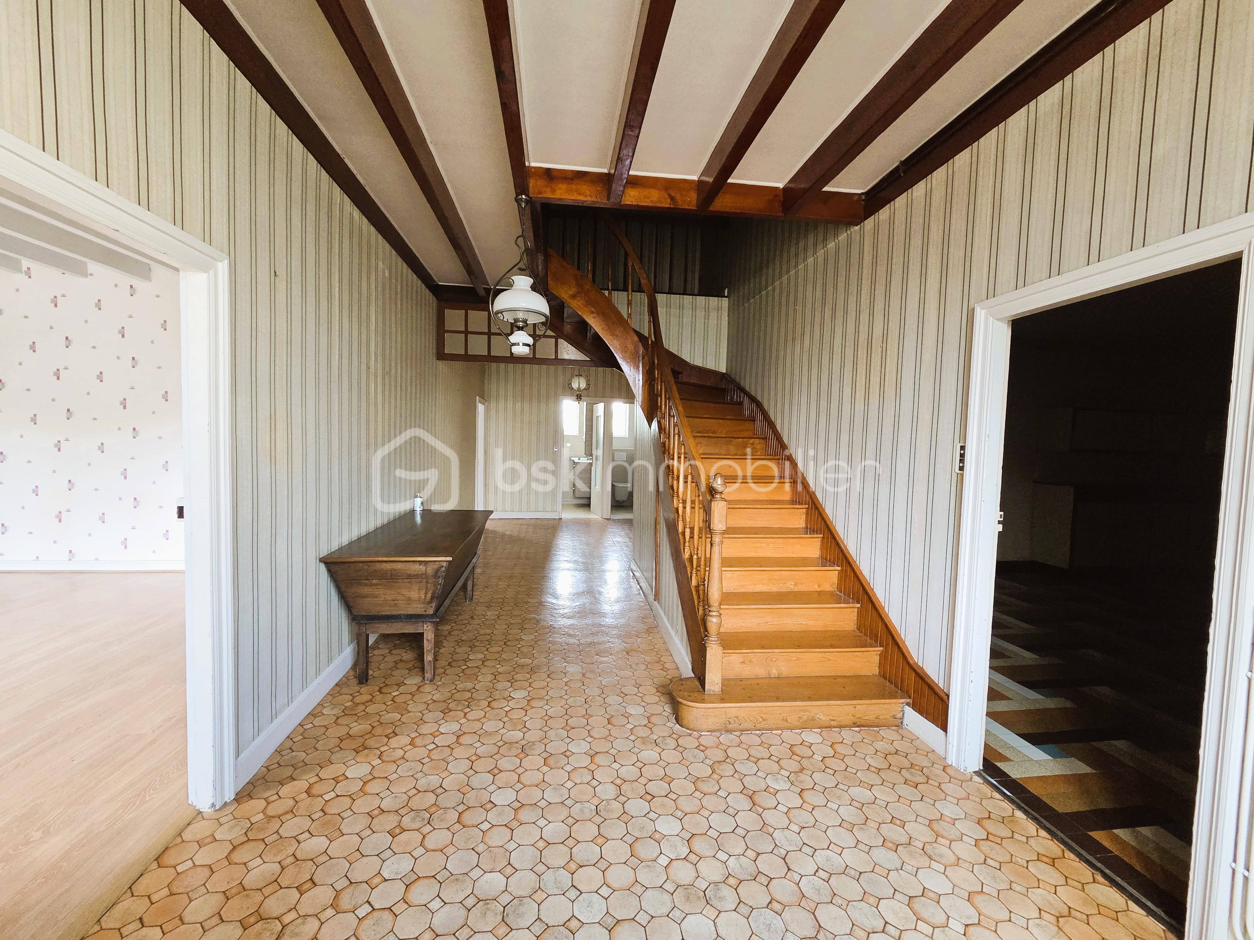 Maison de maitre de 210 m² - entrée.jpg
