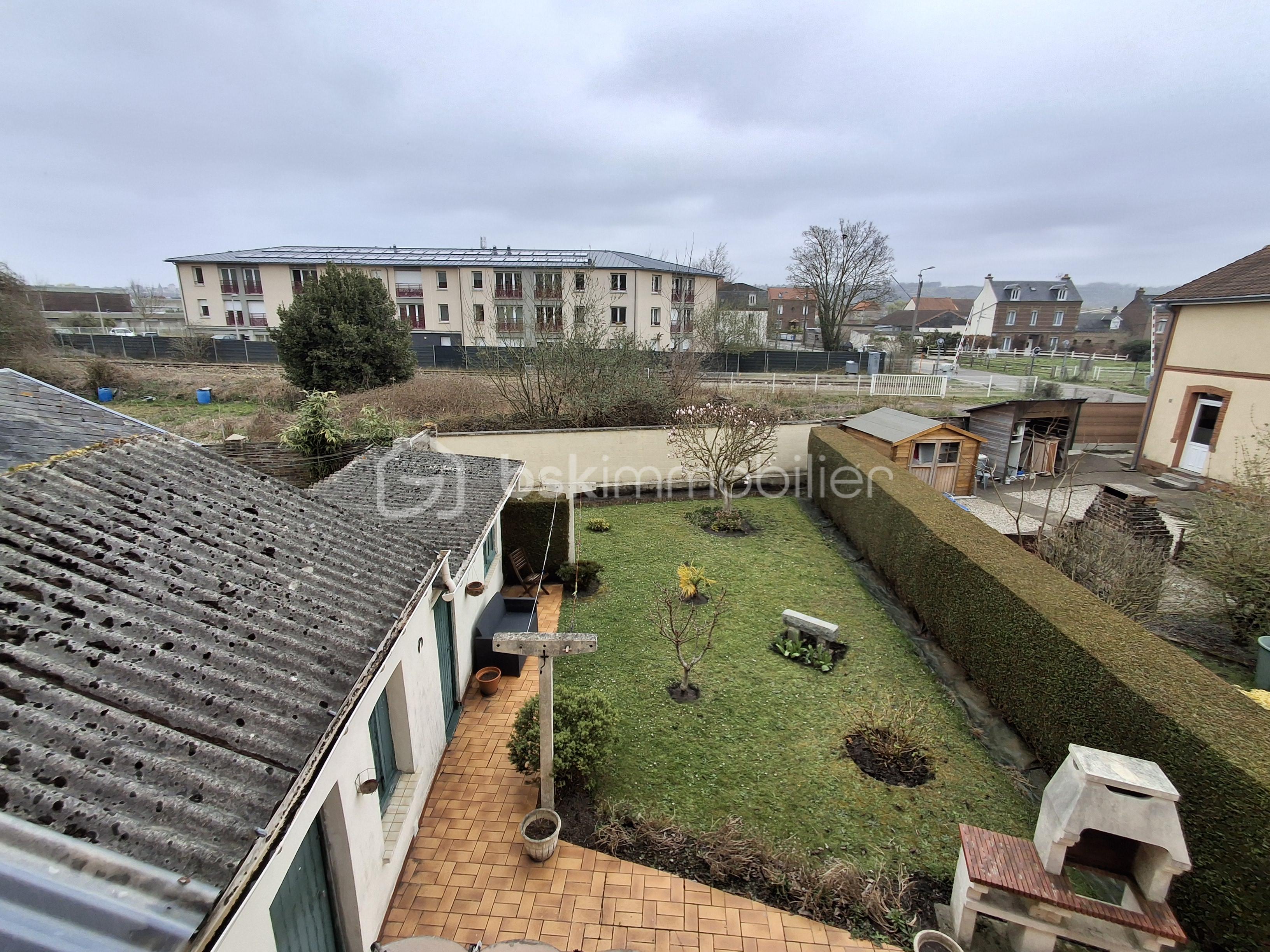 Maison de 111 m² - vue depuis fenetre 1er étage.jpg