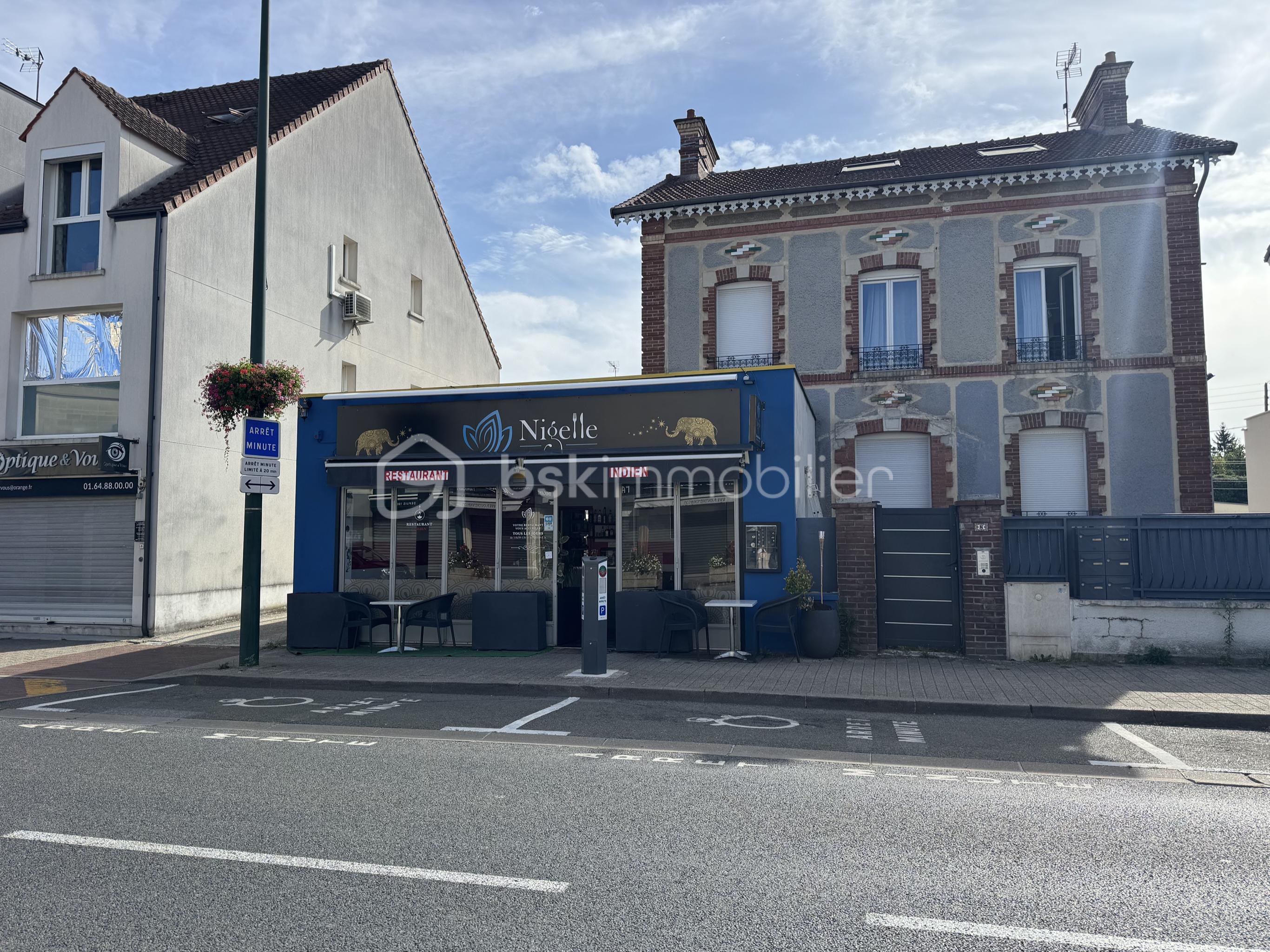 Fonds de commerce à Ozoir-La-Ferriere · 145 000 €