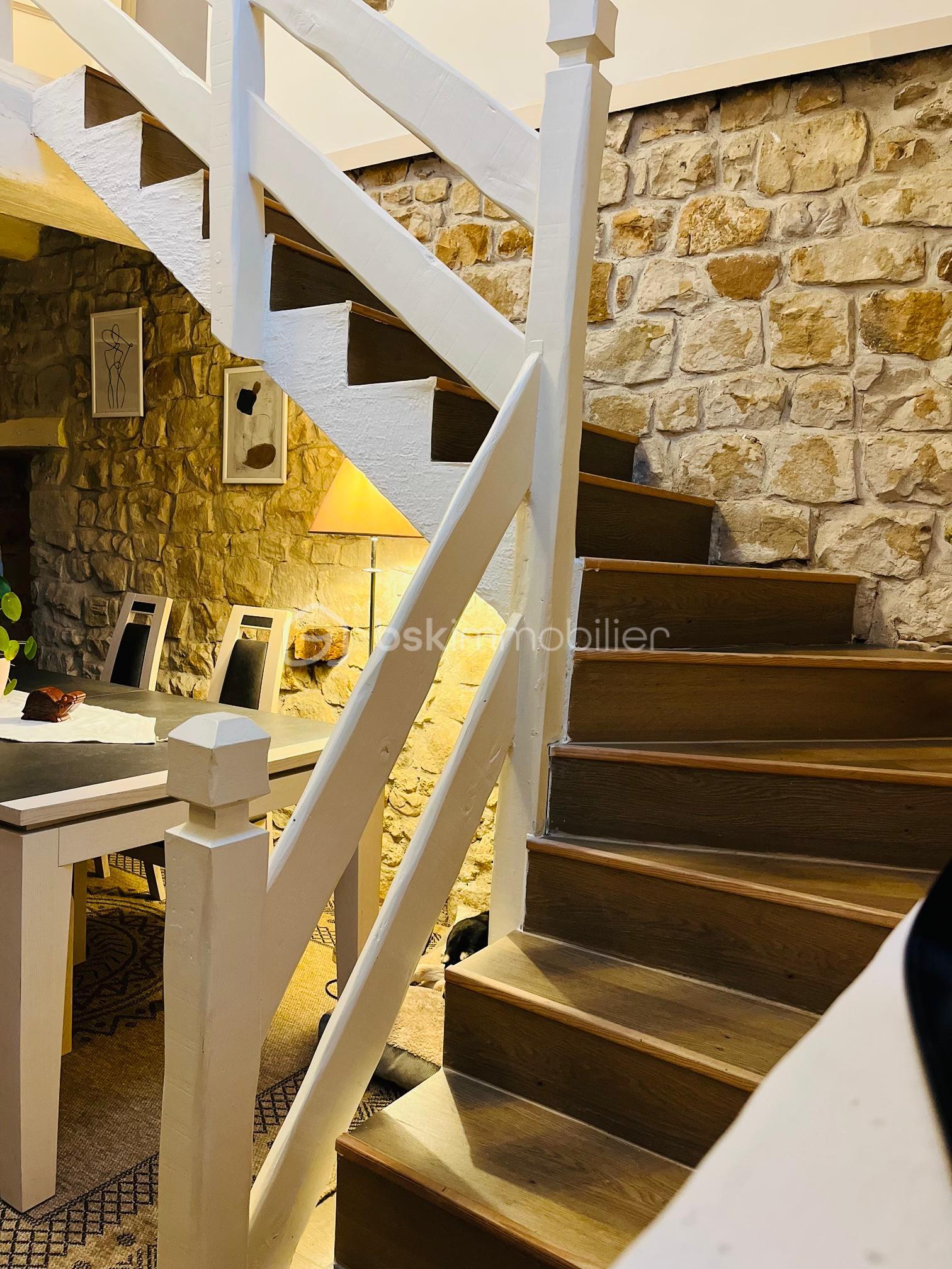 Maison de ville de 95,46 m² - - Escalier.jpg