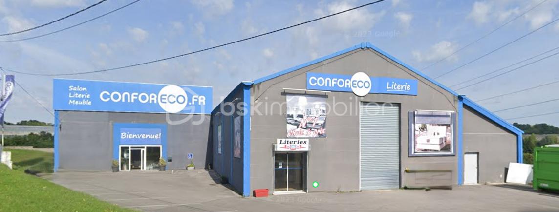 Local d activites de 1 930 m²