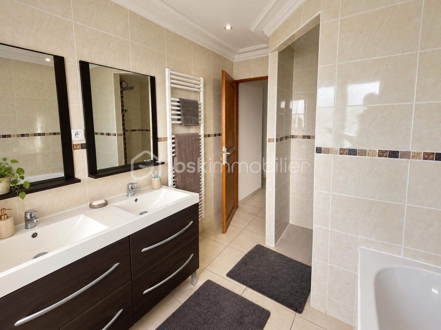 Vue Salle de bains.jpg