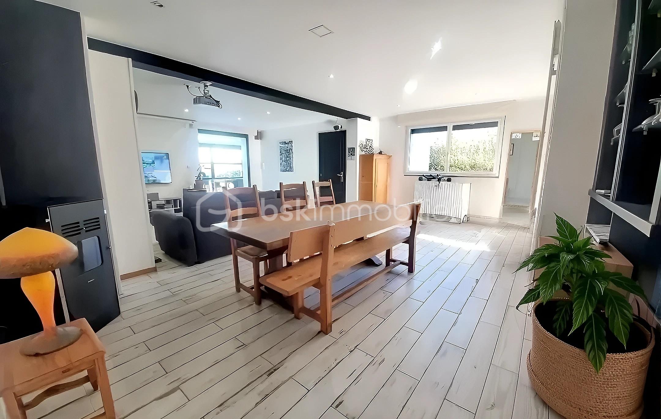 Propriete de 200 m² - DUISANS JEFF SAM profil VERS VERANDA OK.jpg