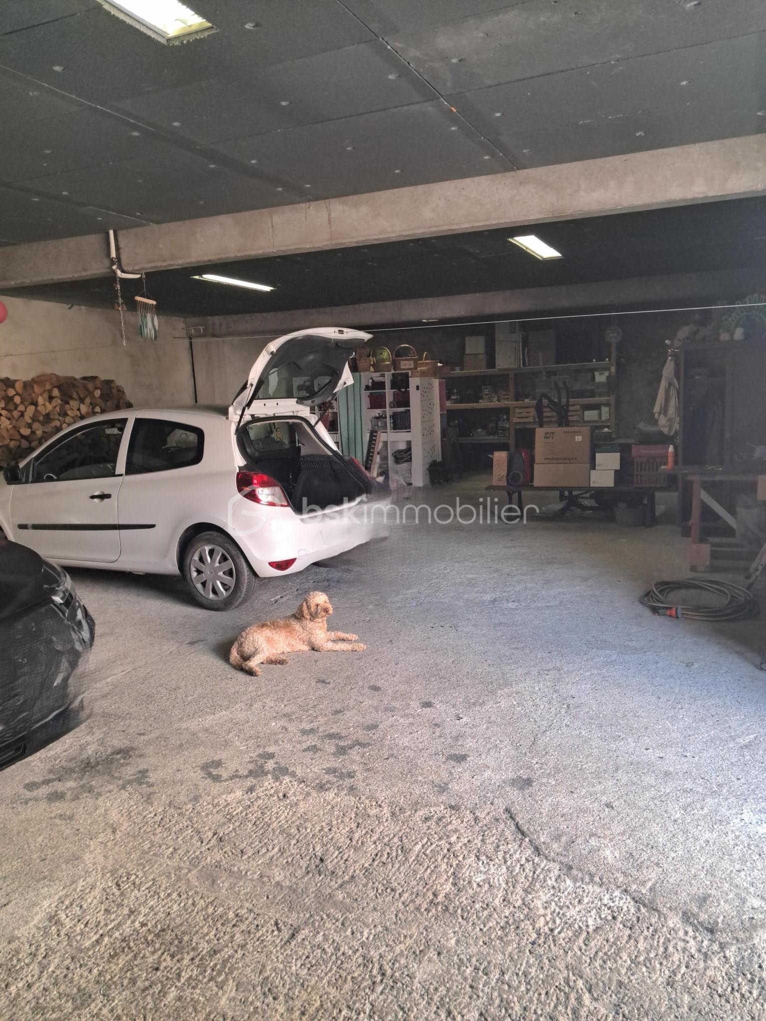 garage 1.jpg