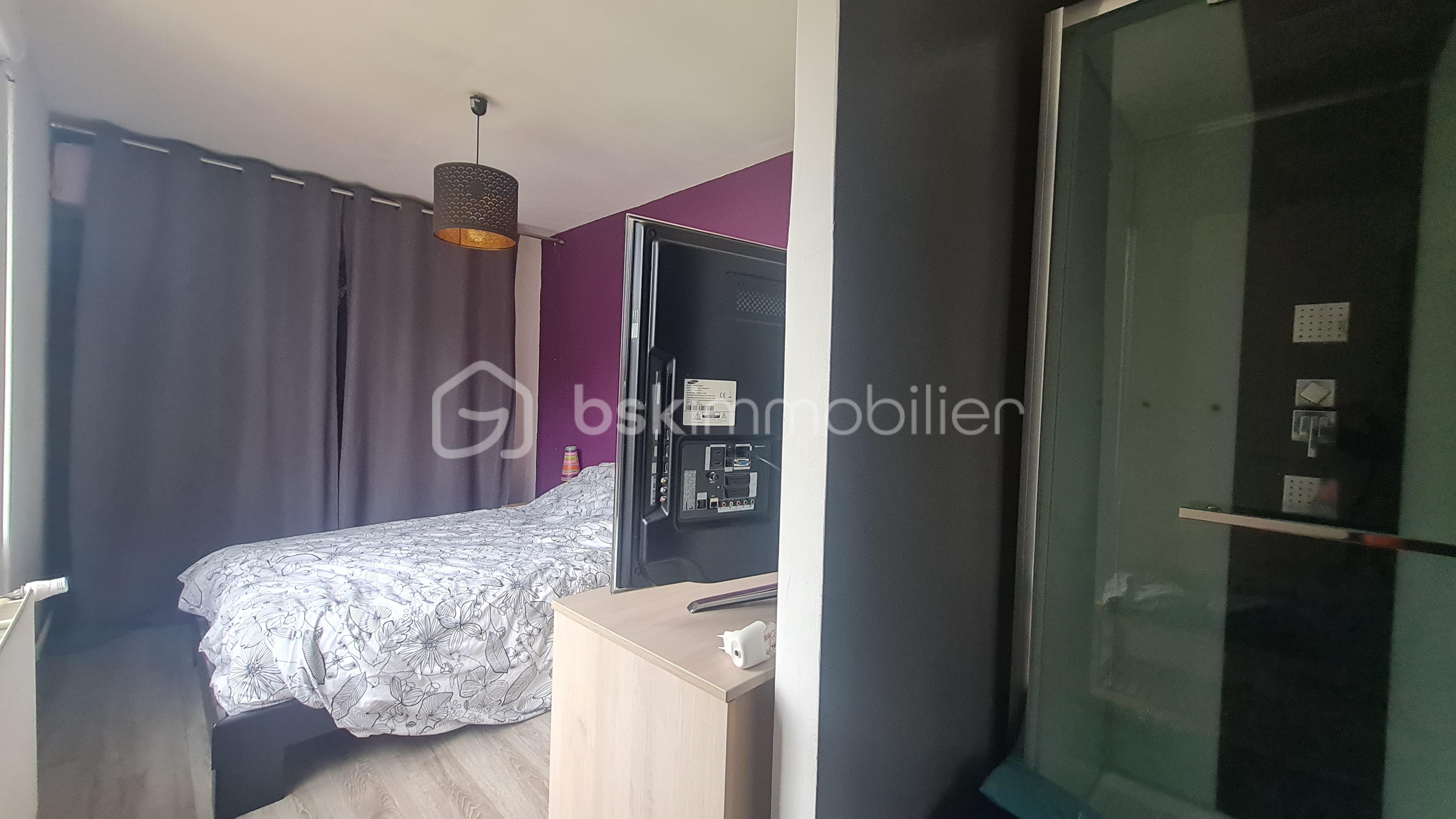 Maison traditionnelle de 105 m² - chambre parentale 2.jpg