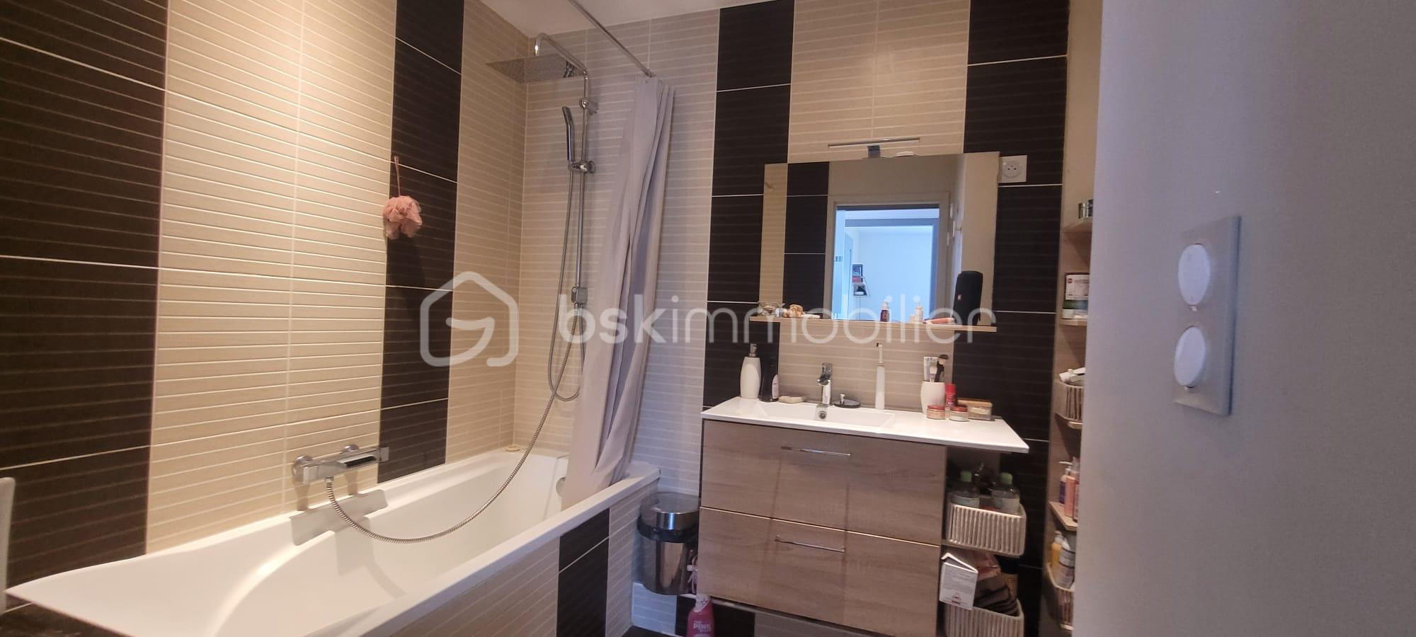 Appartement de 78 m² - LE CHAY 10.jpg
