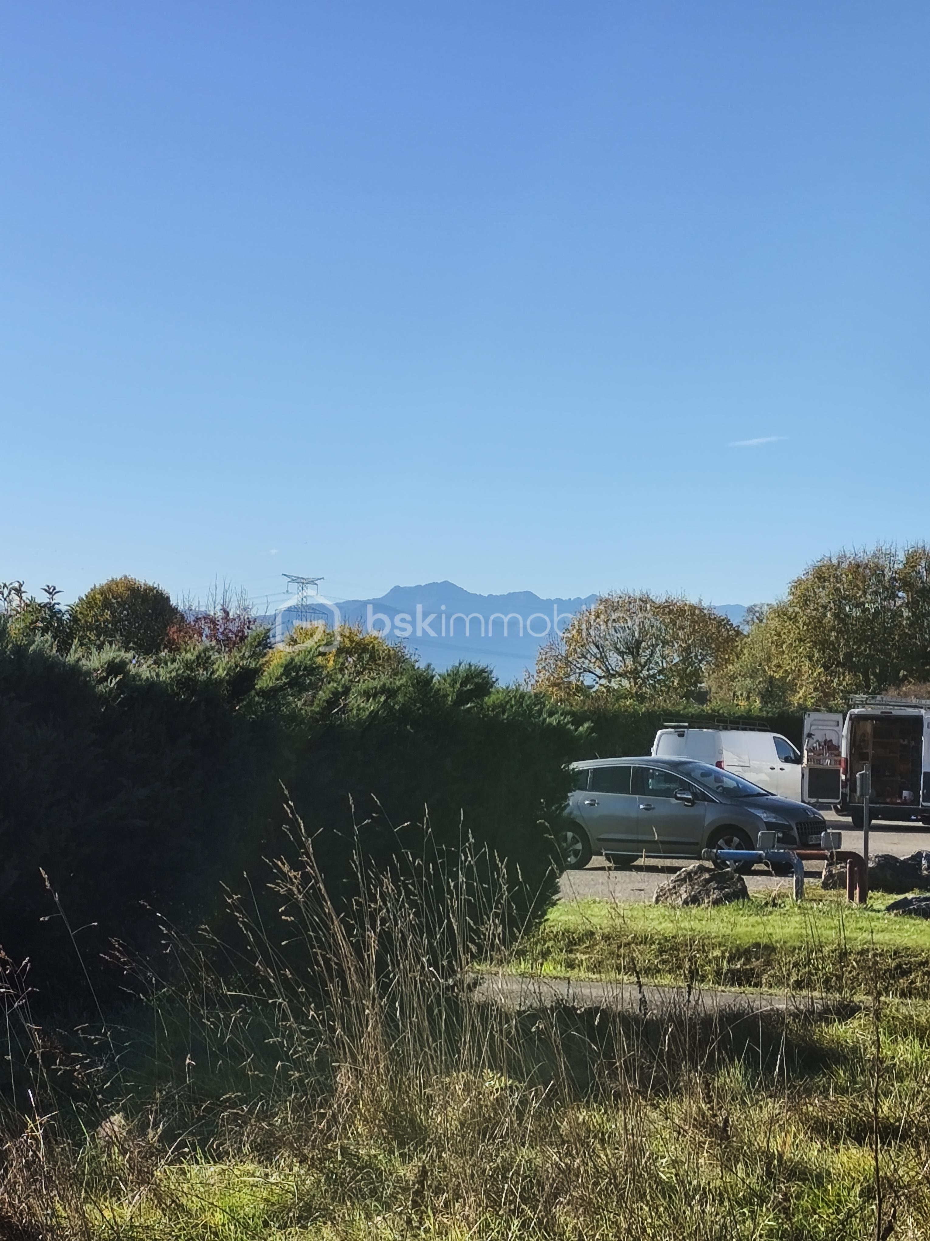 Terrain de 2 800 m²