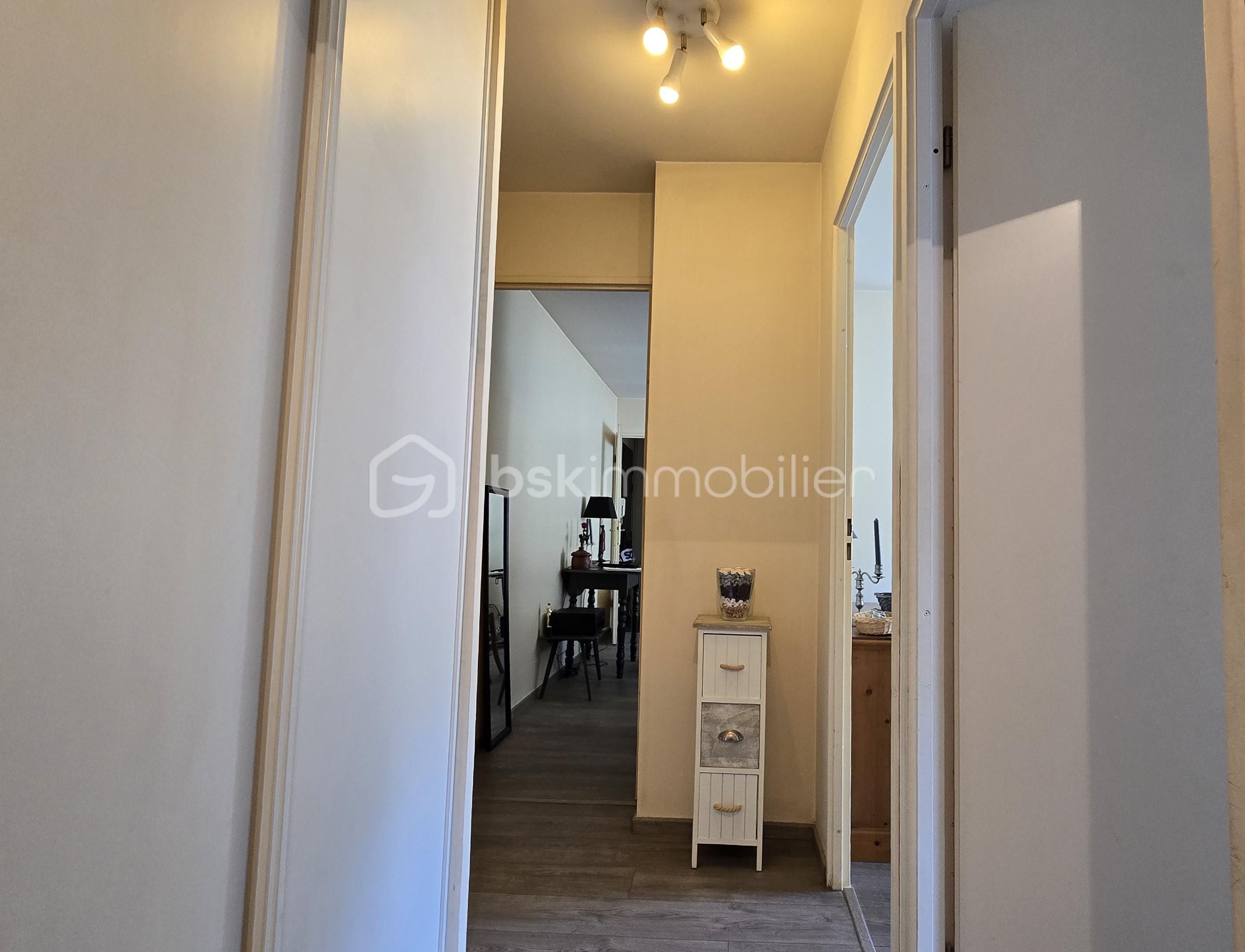 Appartement de 55 m² - COULOIR2.jpg