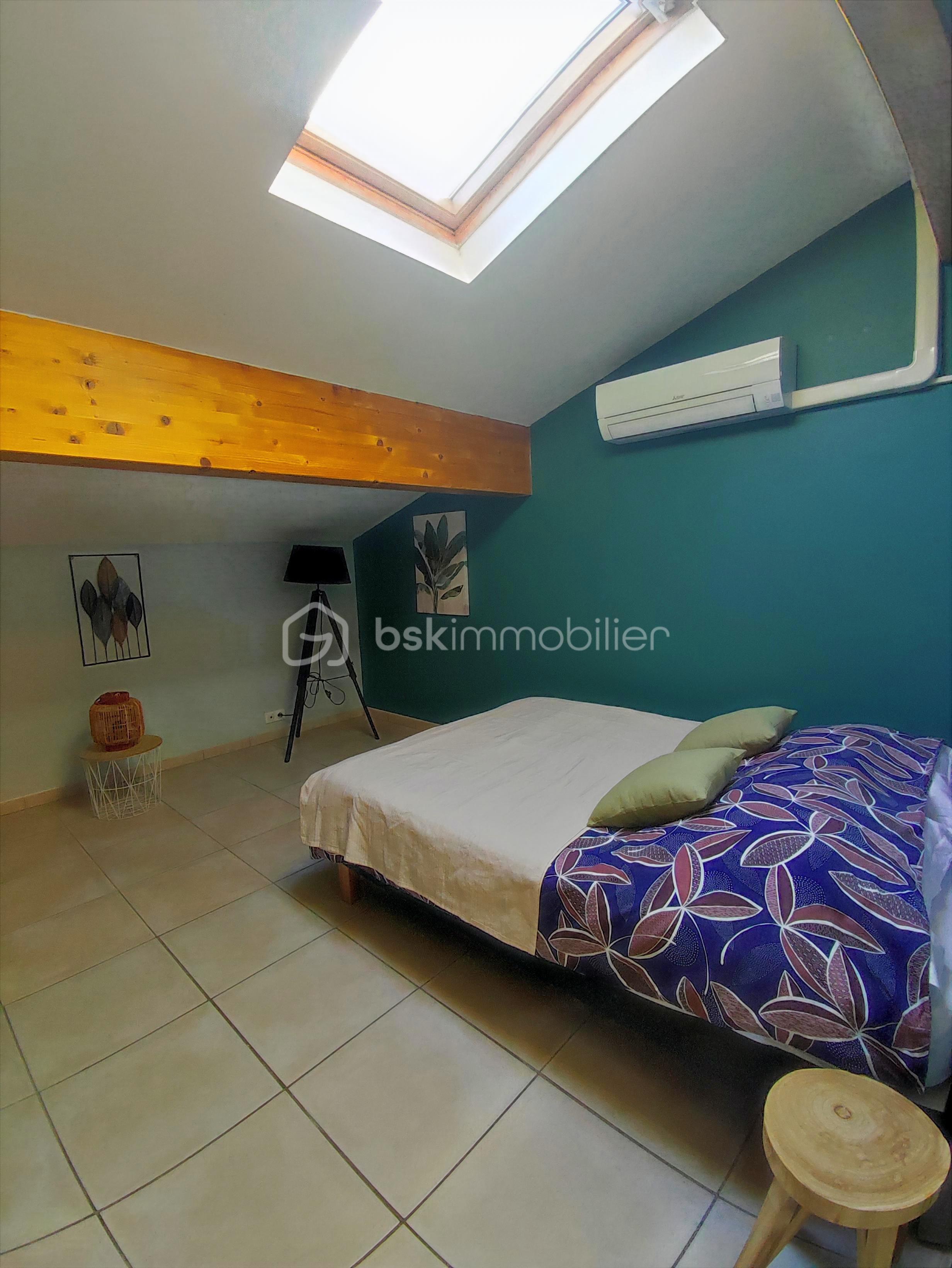 Maison de 260 m² - chambre gite étage 2+.JPG