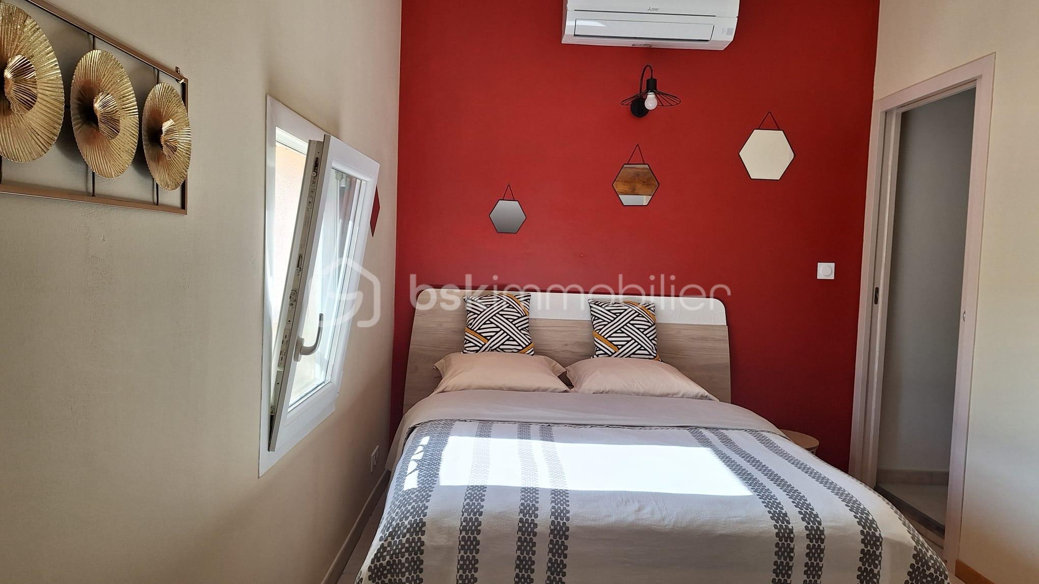 Maison de 260 m² - chambre gite étage.jpg