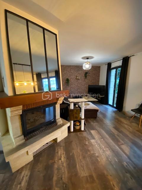 Maison de 83 m² - cheminée.jpg