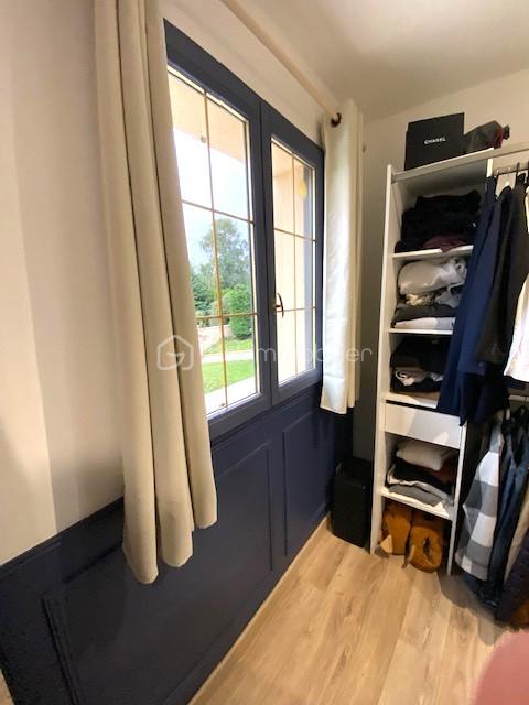 Maison de 83 m² - dressing.jpg
