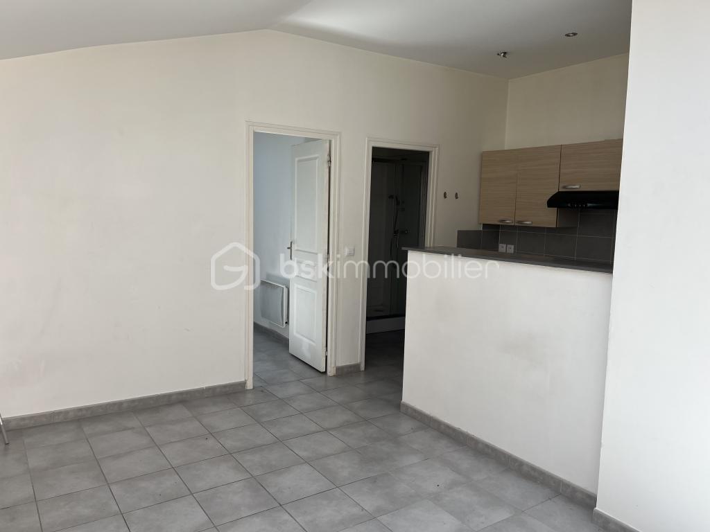 Immeuble mixte de 140 m² - Image_Fiche_1093_11890.jpg